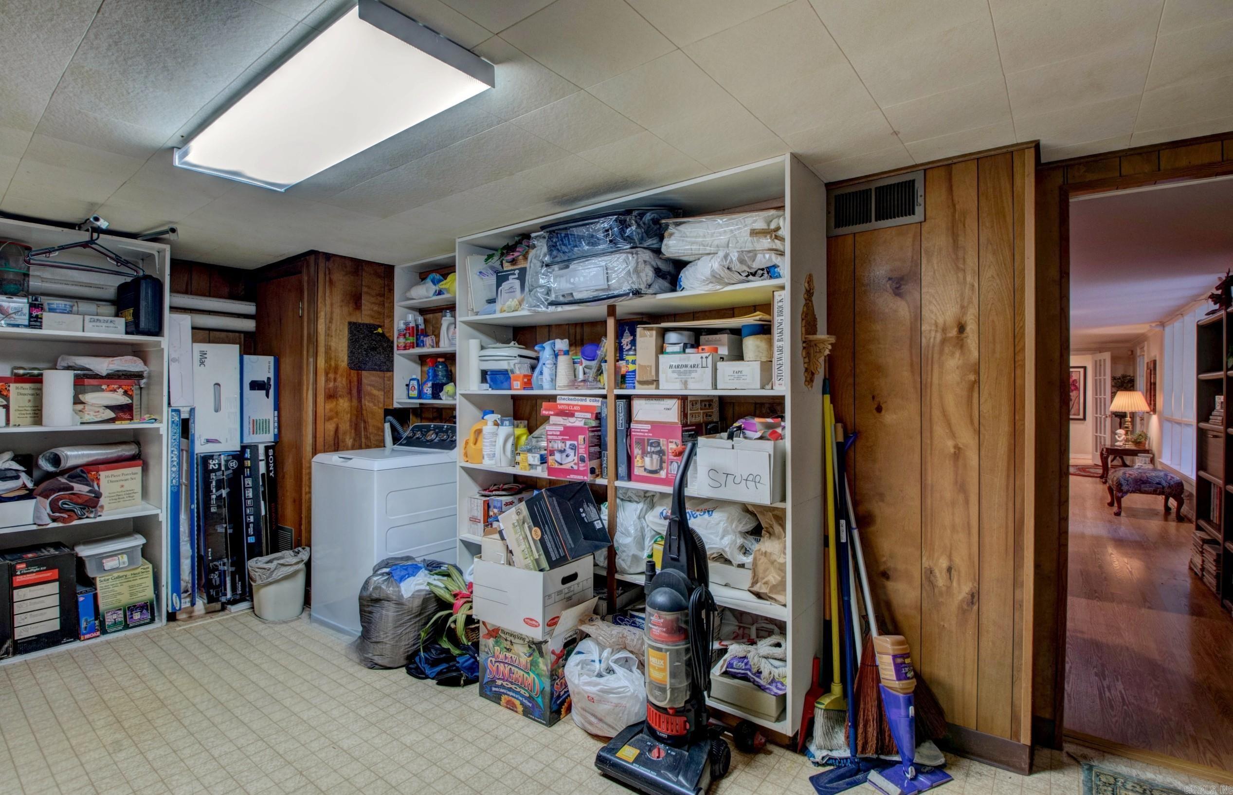 KINGWOOD PLACE - Residential