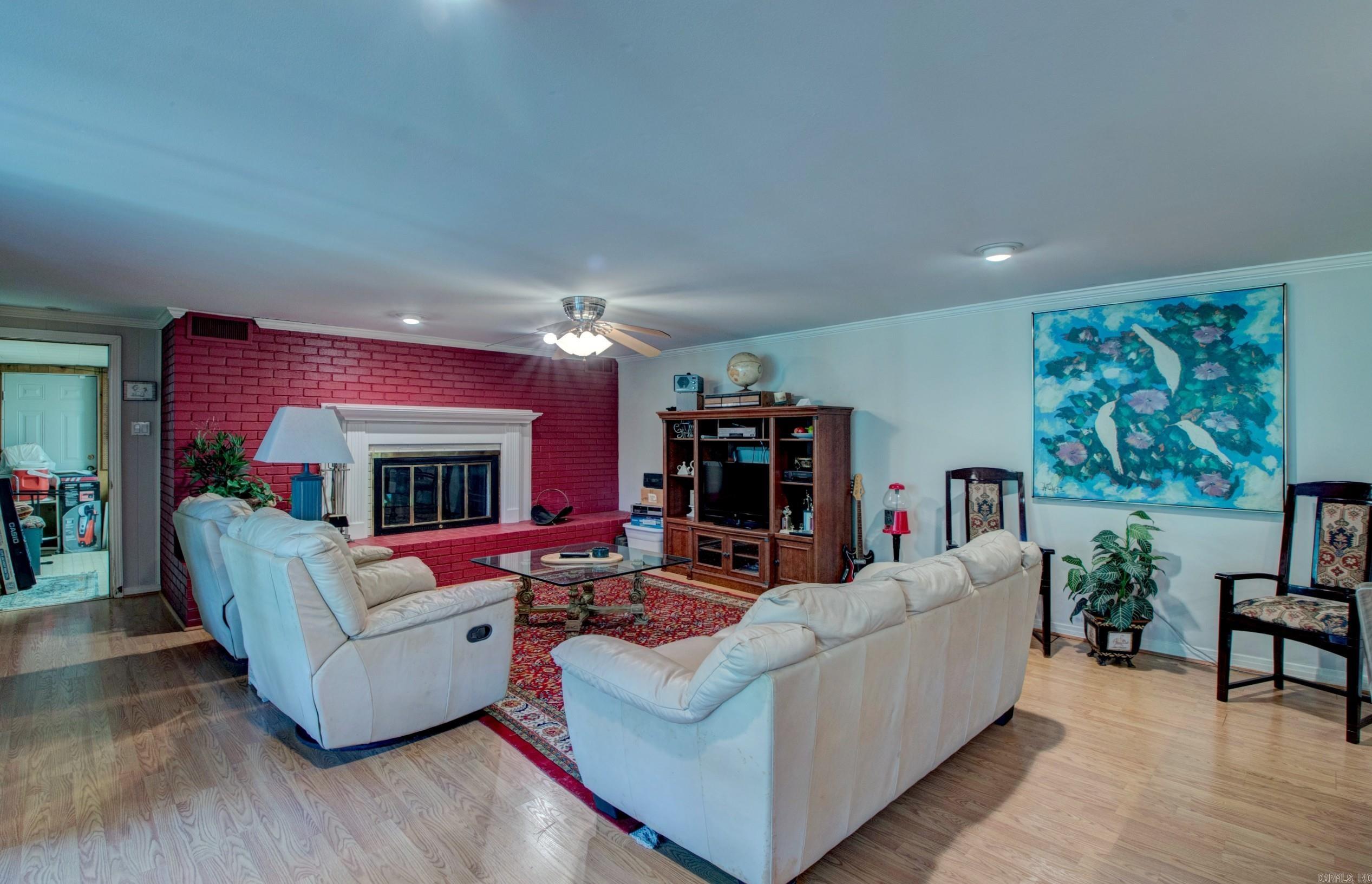 KINGWOOD PLACE - Residential