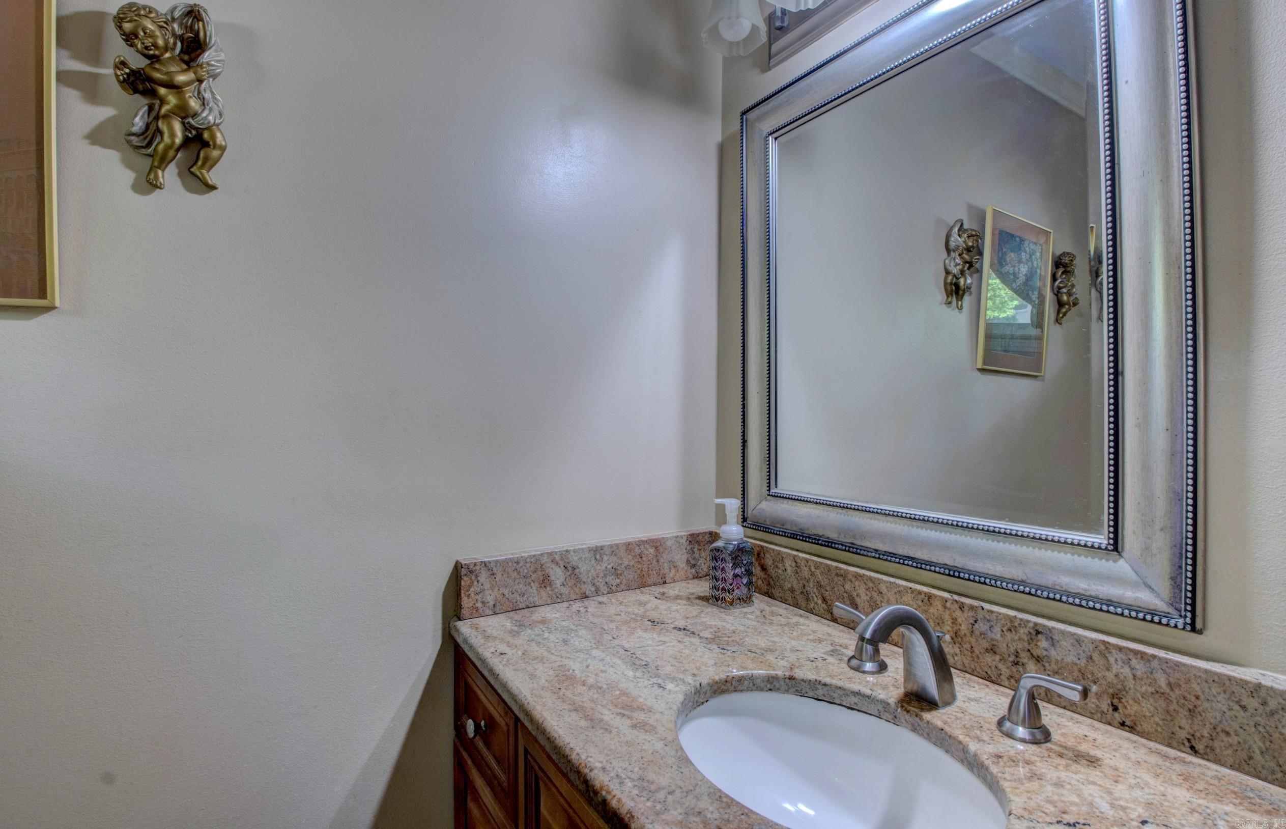 KINGWOOD PLACE - Residential