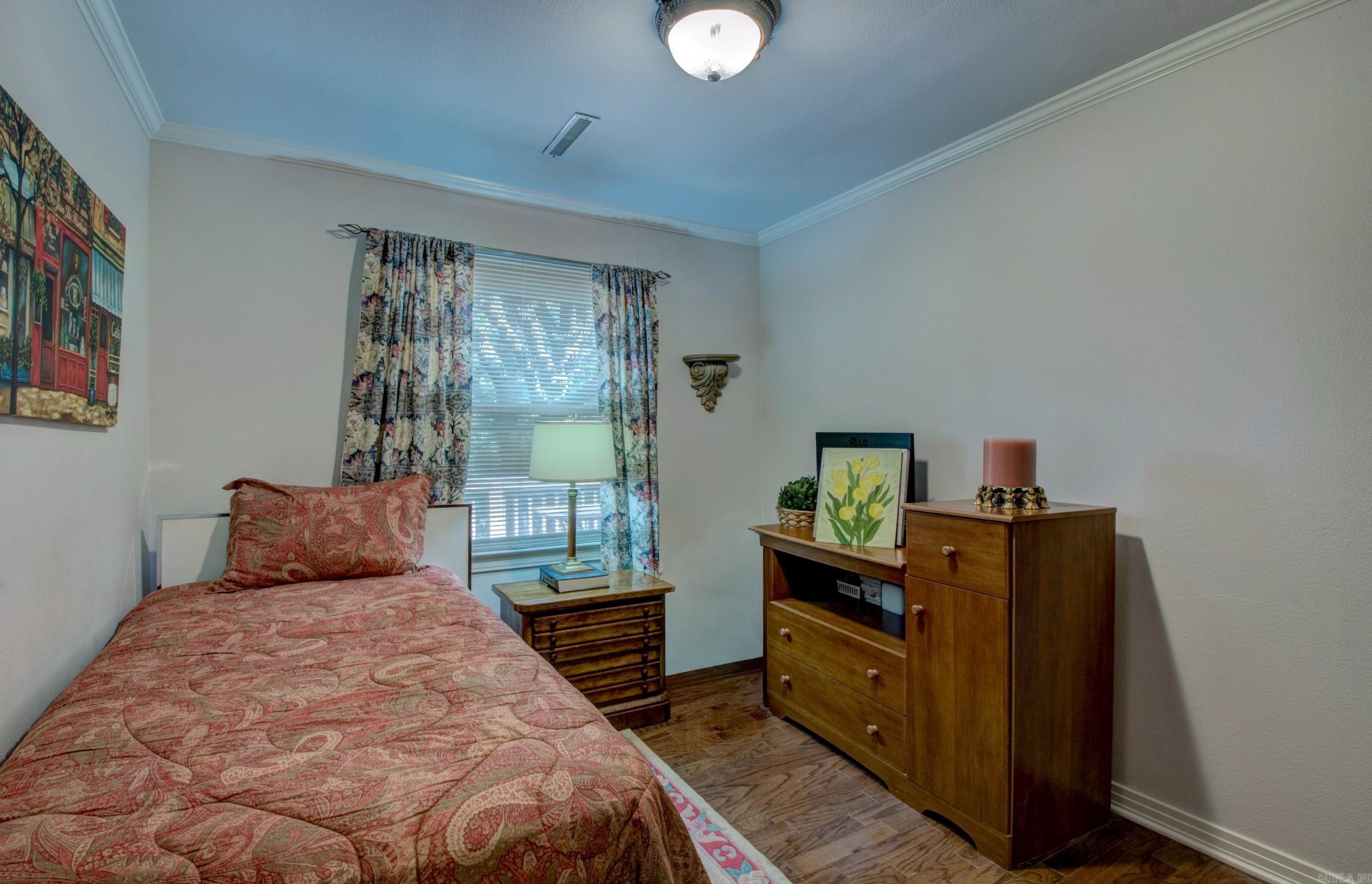 KINGWOOD PLACE - Residential