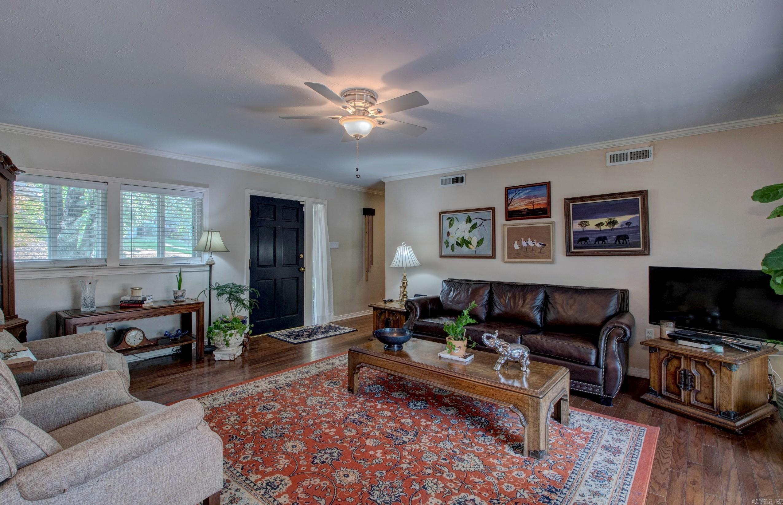 KINGWOOD PLACE - Residential