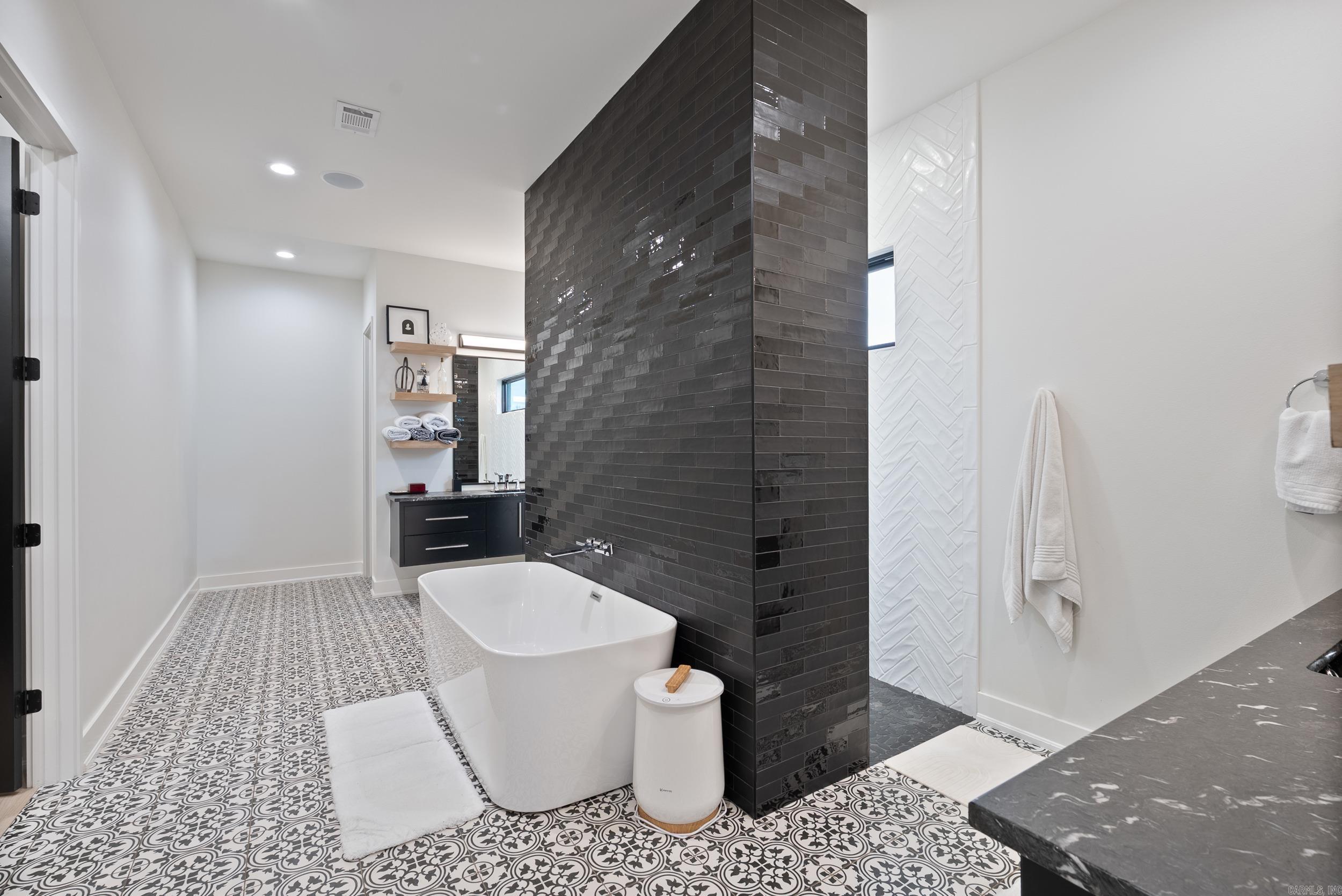 WEST LAKE VILLAGE - Residential