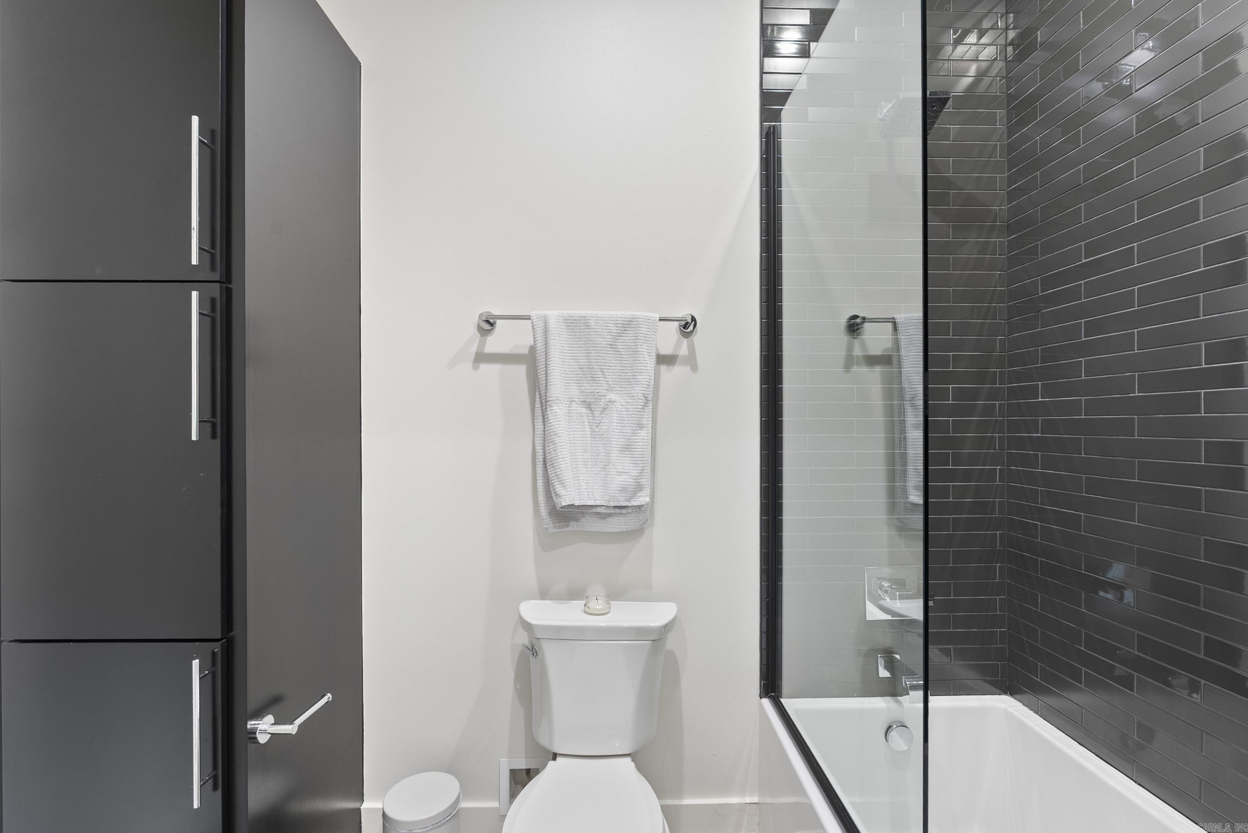 WEST LAKE VILLAGE - Residential