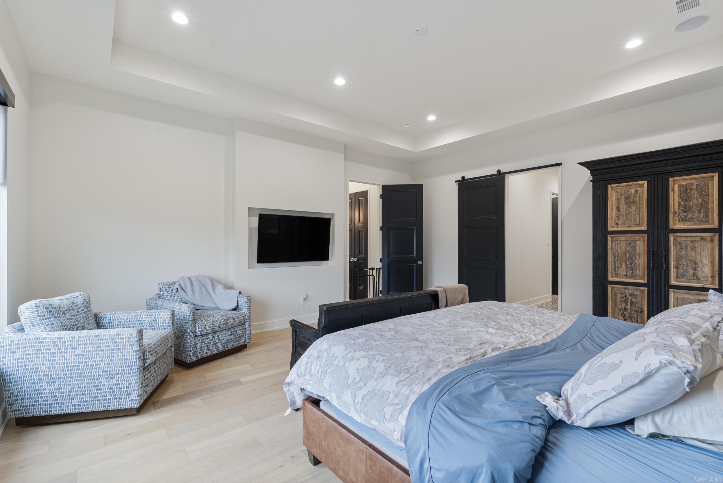 WEST LAKE VILLAGE - Residential