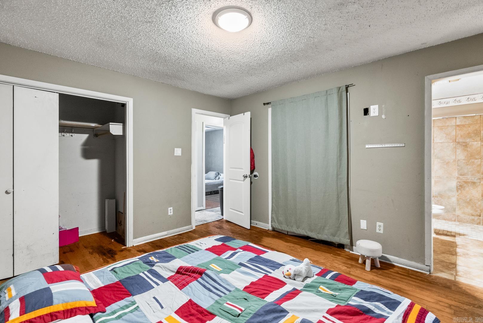 CRYSTAL VALLEY MANOR - Residential