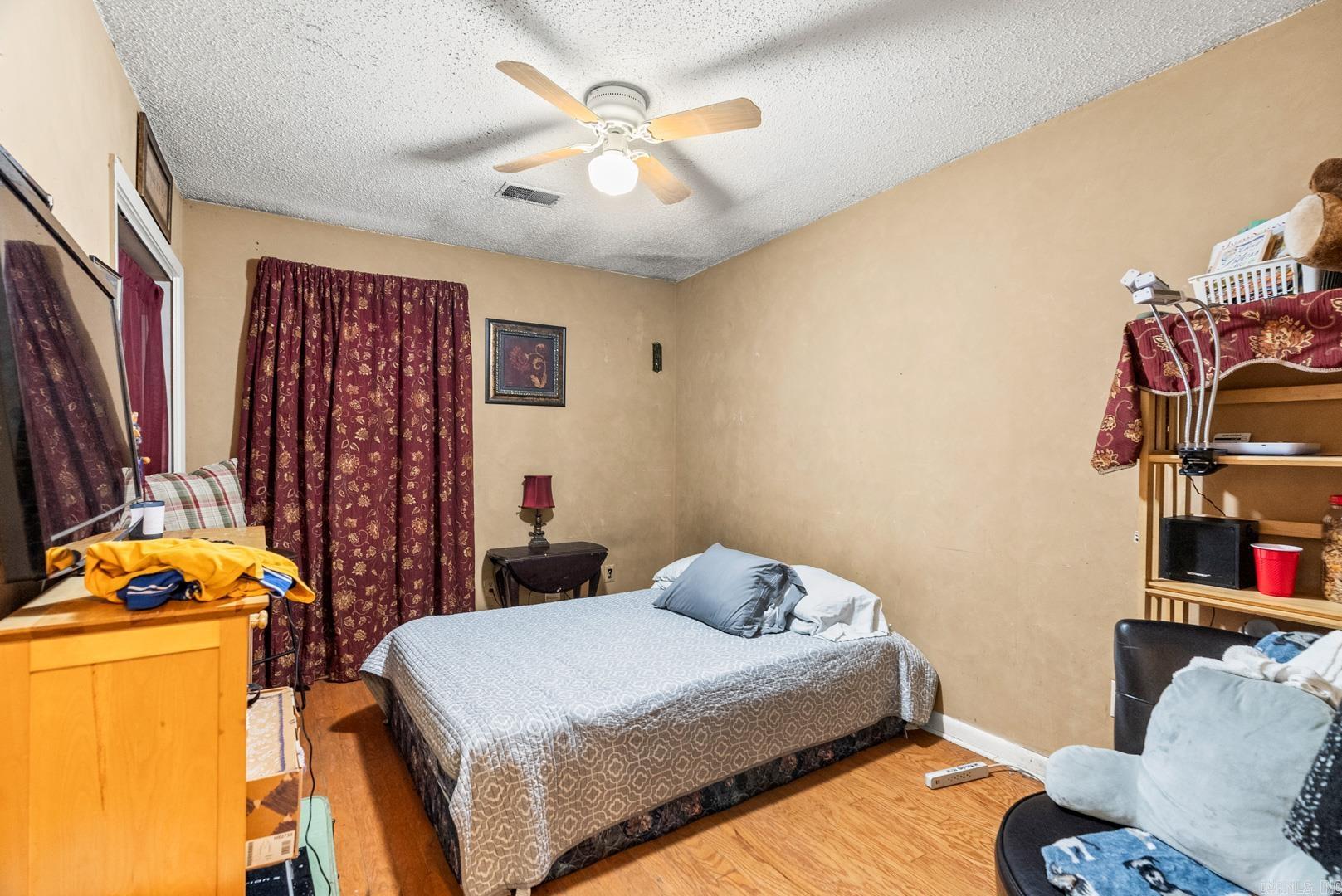 CRYSTAL VALLEY MANOR - Residential