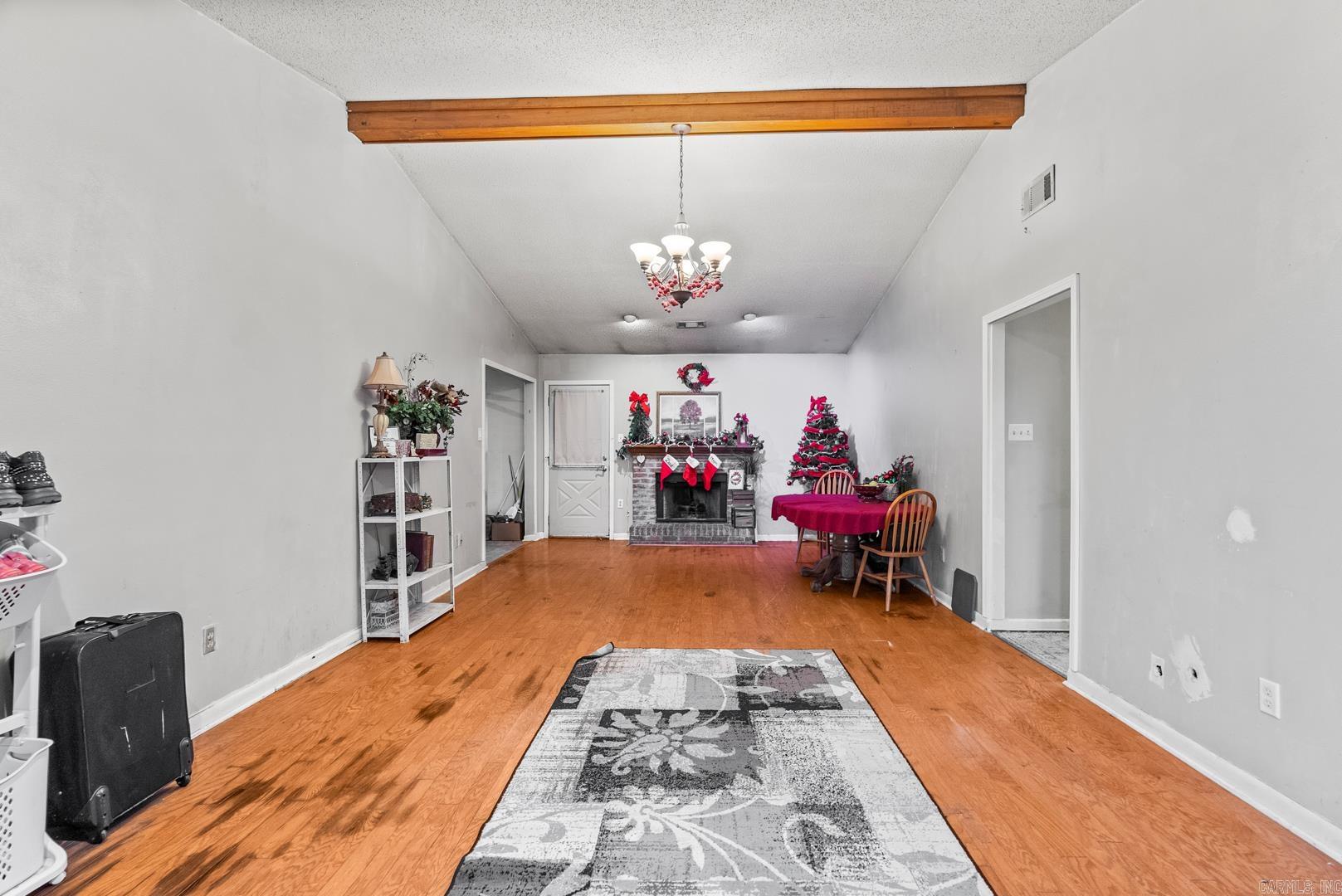 CRYSTAL VALLEY MANOR - Residential