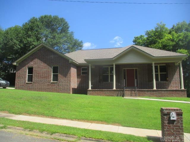 Located off of the corner of MARTIN LUTHER KING and 36TH ST features this three bedroom/two baths home in the WOODLAWN SUBDIVISION. The double car garage, deck in the back, and Front porch are nice bonuses. must see... The property is sold in AS IS condition. This is a Freddie Mac Homesteps property. Property is in the seller's firstlook program. The FMFL period ends 8/29/2025. The seller will only consider owner occupant offers in the first 30 days of the listing. log onto www.homesteps.com for detailed property information. Earnest money deposit is required on ALL offer. Offer submission worksheet to accompany each offer. Homegenius Real Estate is a co-broker/secondary broker on the property.