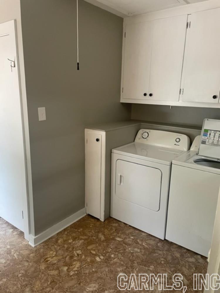 MAXFIELD WEST - Residential