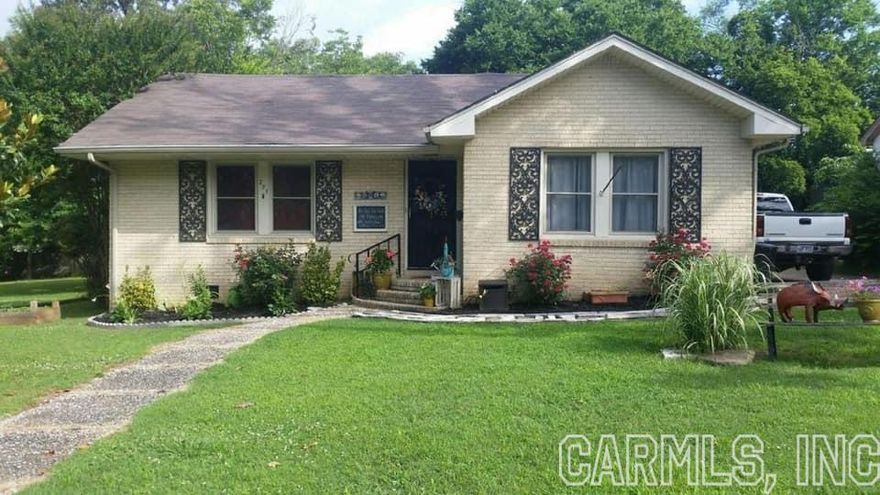 Great starter home or investment home! Home has had many updates in the last year. Nice sized fenced backyard. Original hardwood floors and New paint! Refrigerator conveys.