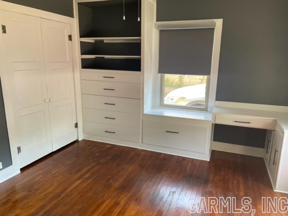 MAXFIELD WEST - Residential