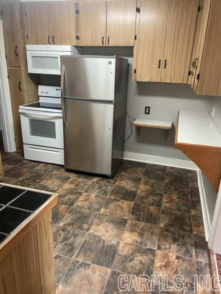 MAXFIELD WEST - Residential