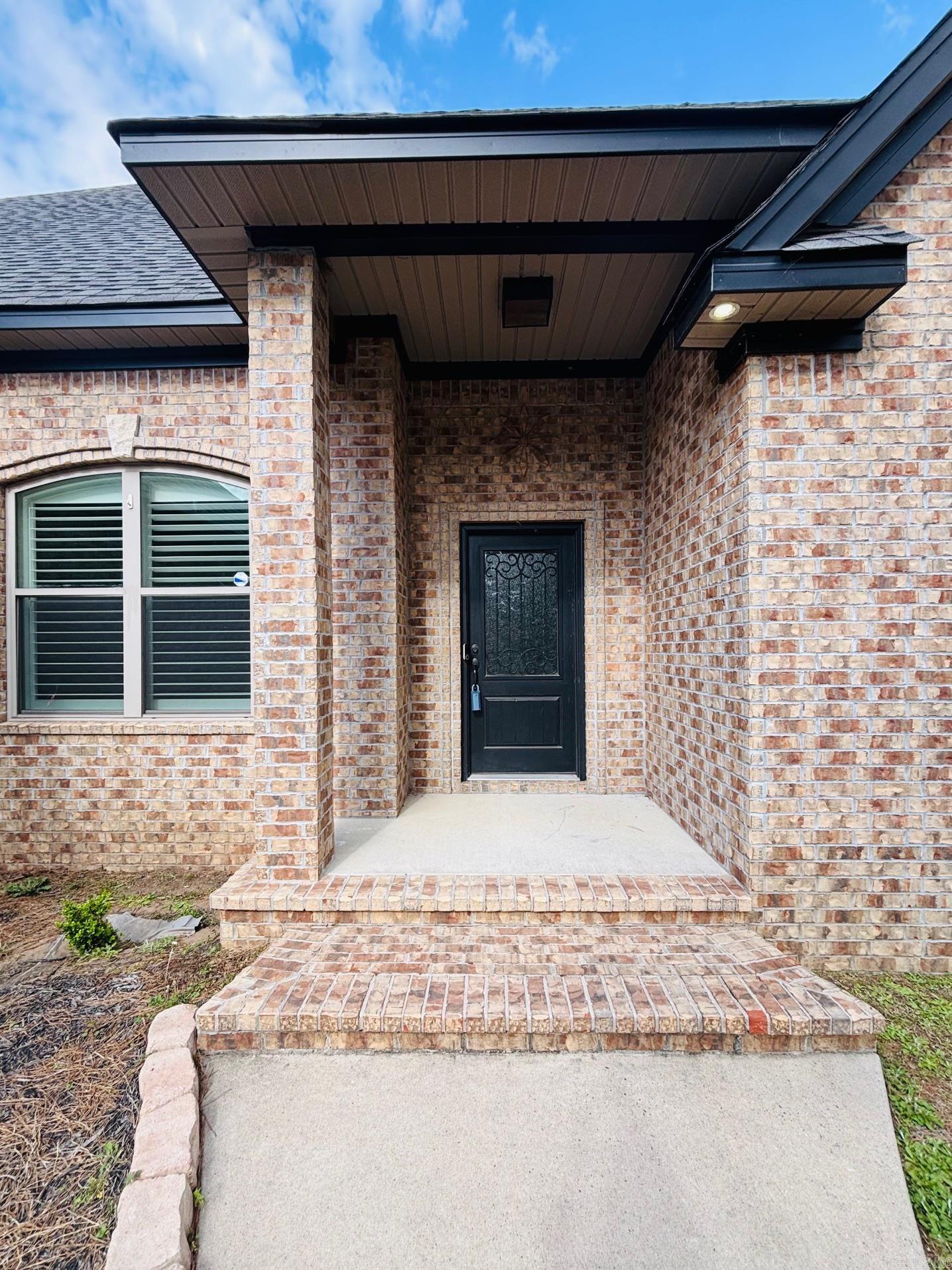 PLEASANT LAKE ESTATES - Residential