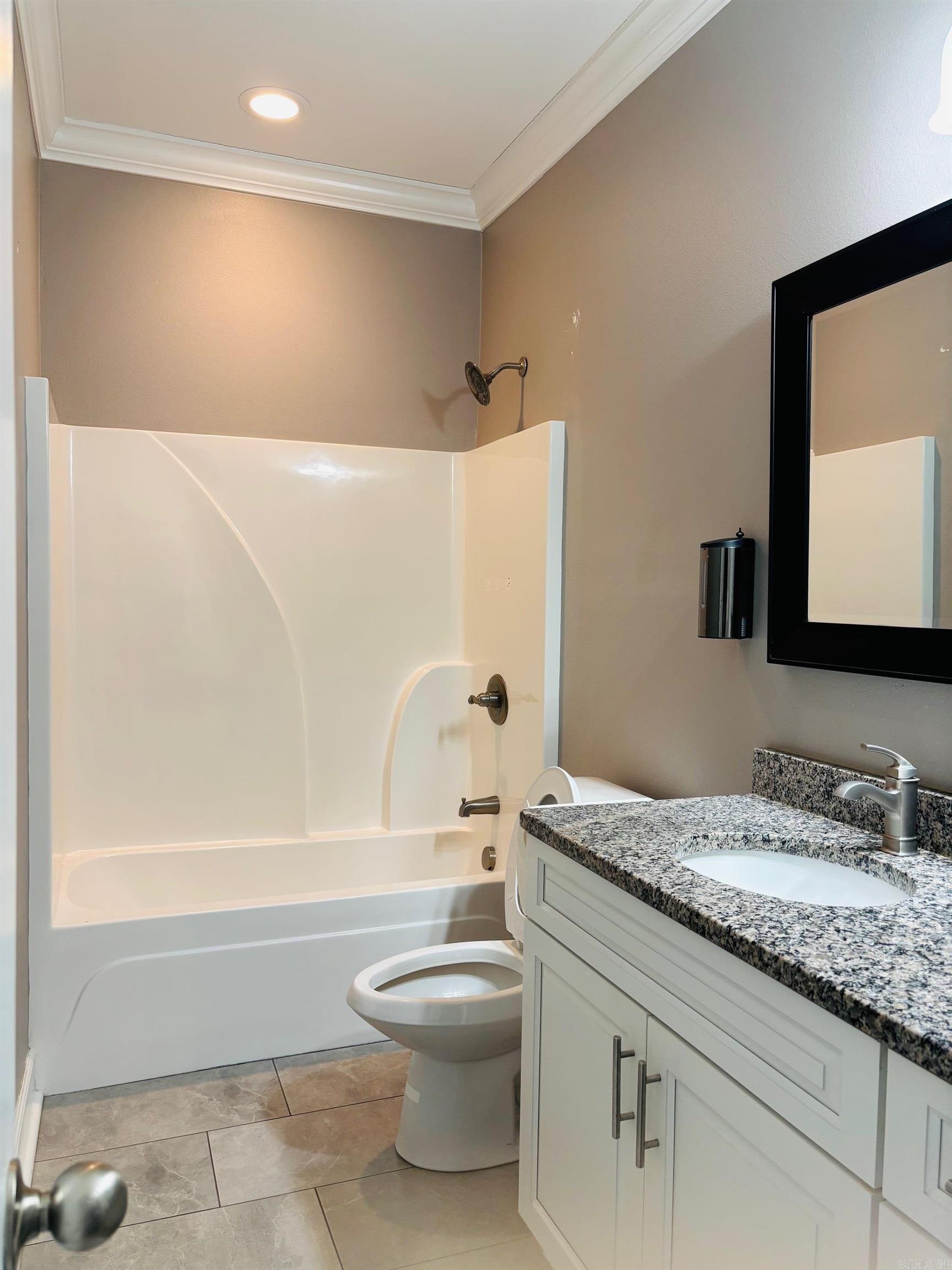 PLEASANT LAKE ESTATES - Residential