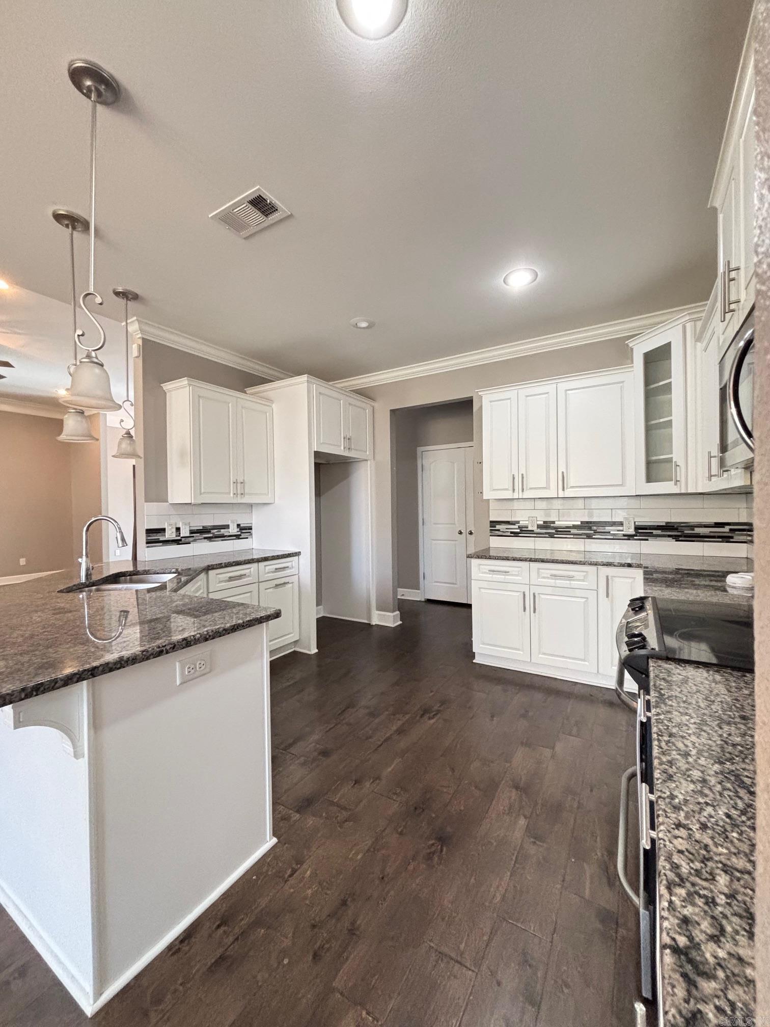 PLEASANT LAKE ESTATES - Residential