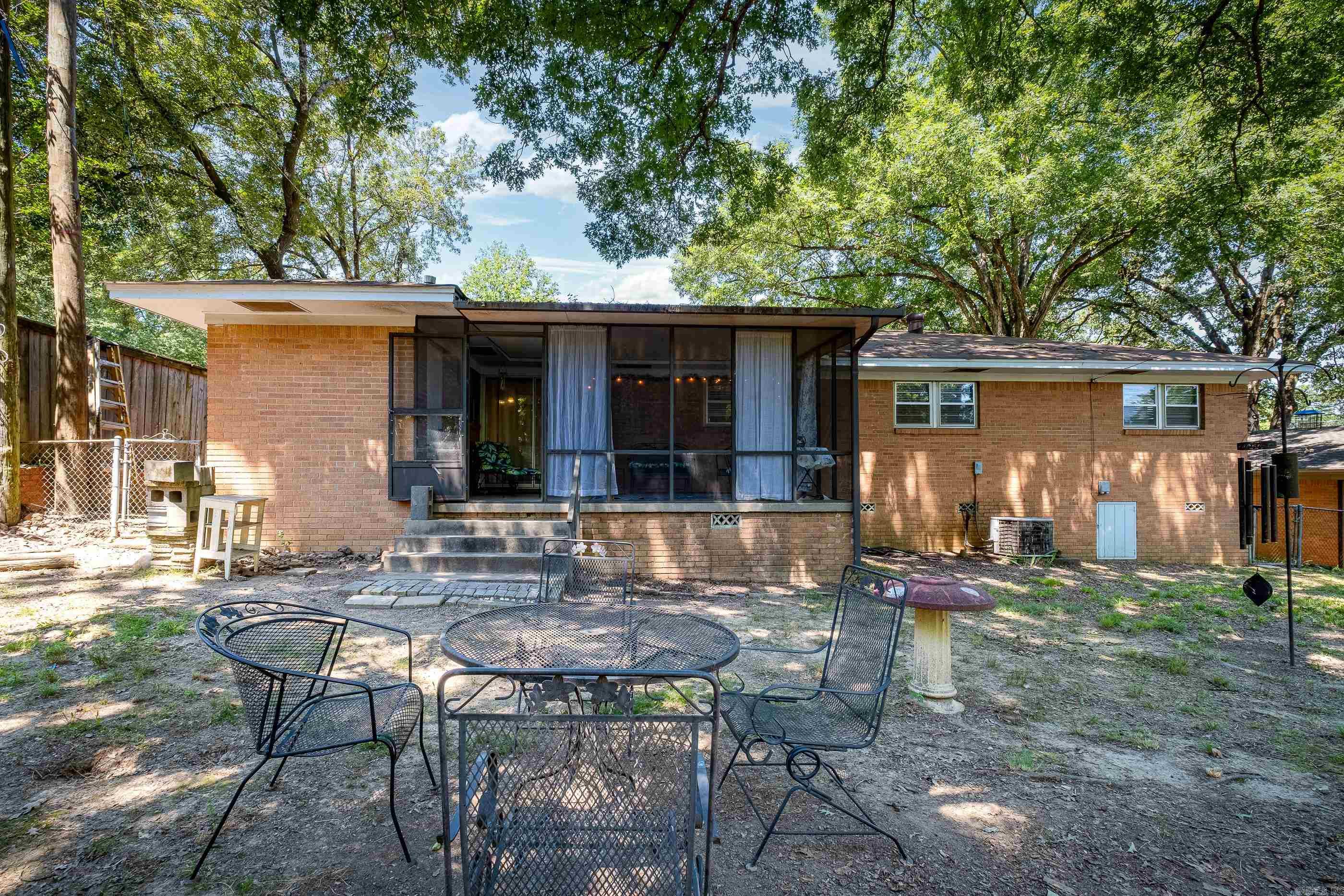 RIDGECREST MANOR - Residential