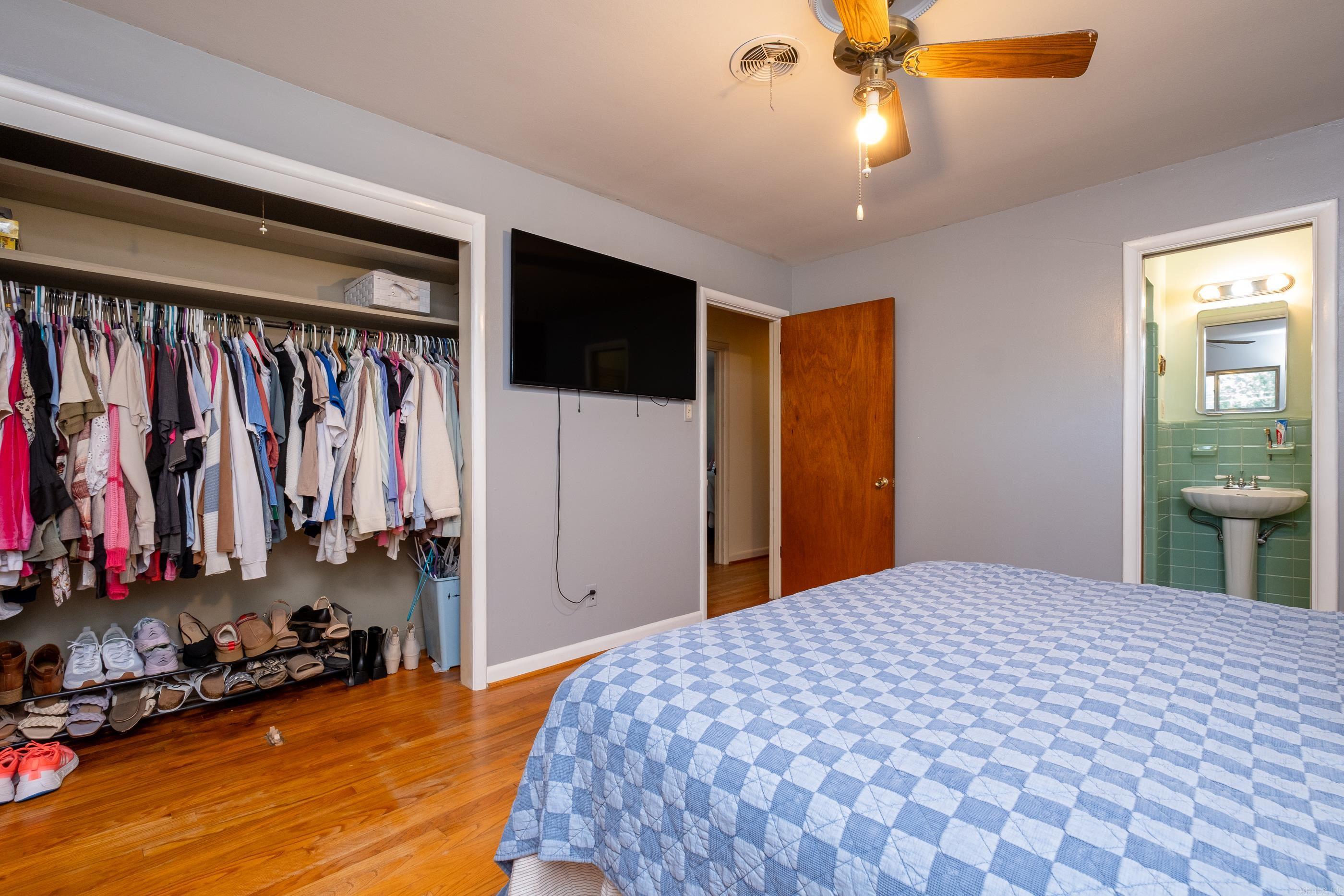 RIDGECREST MANOR - Residential