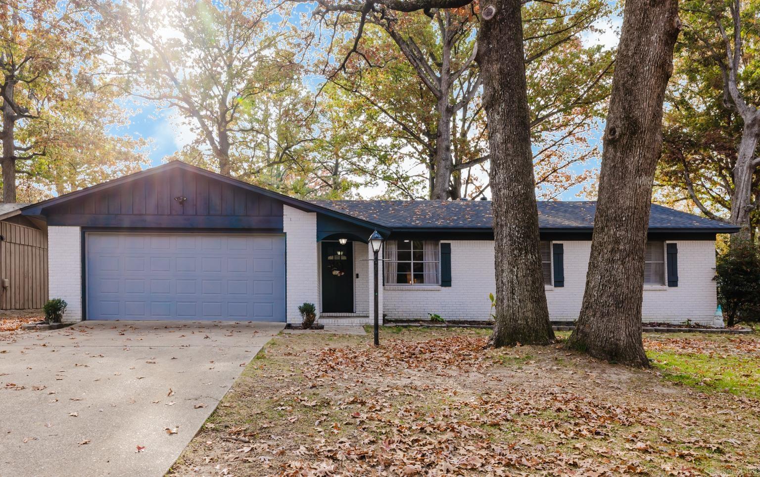 BLOOMFIELD HILLS - Residential