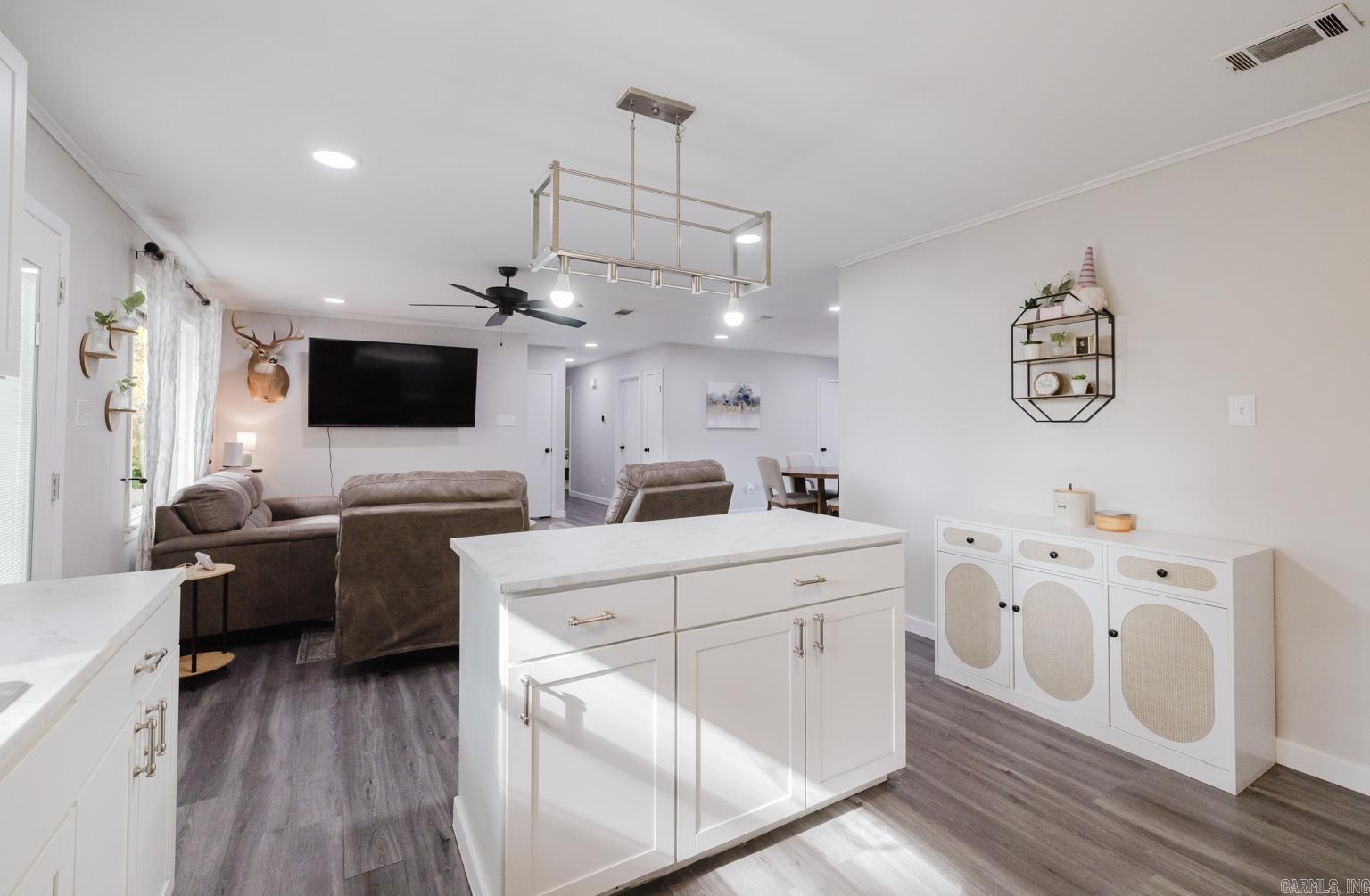 BLOOMFIELD HILLS - Residential