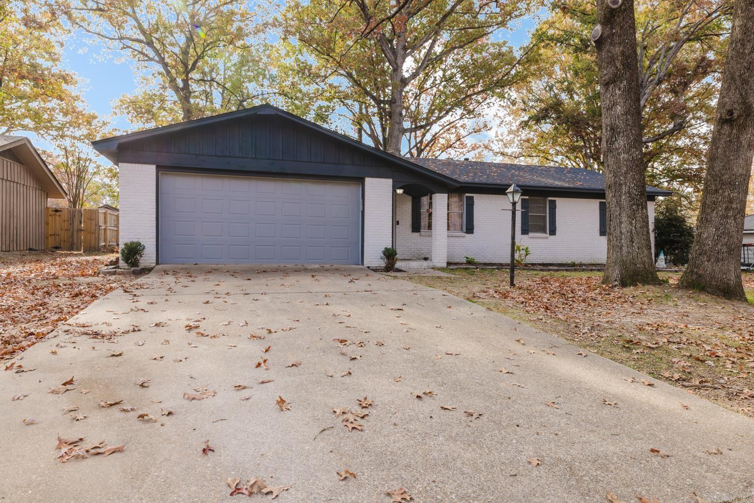 BLOOMFIELD HILLS - Residential