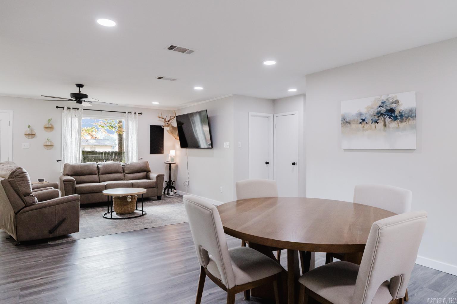 BLOOMFIELD HILLS - Residential