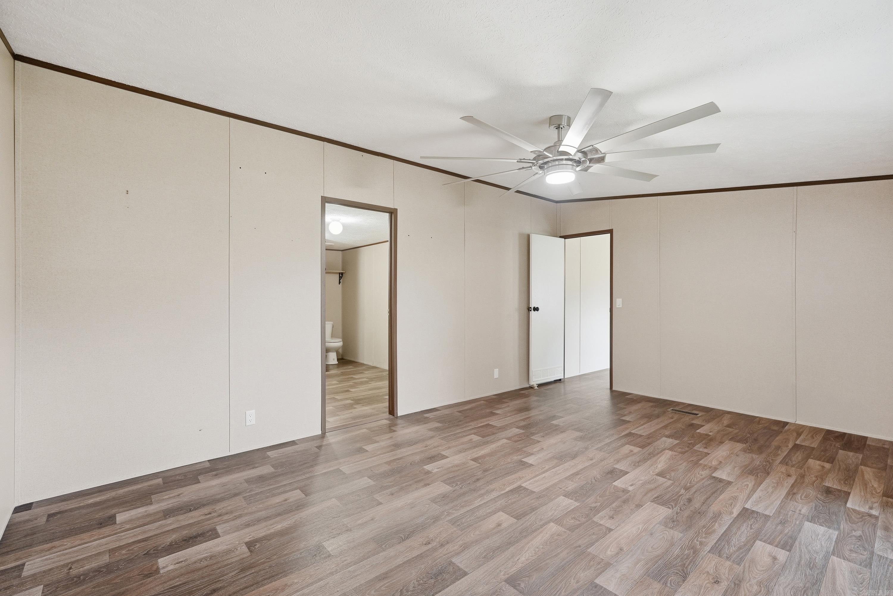 HOLLAND HILLS - Residential