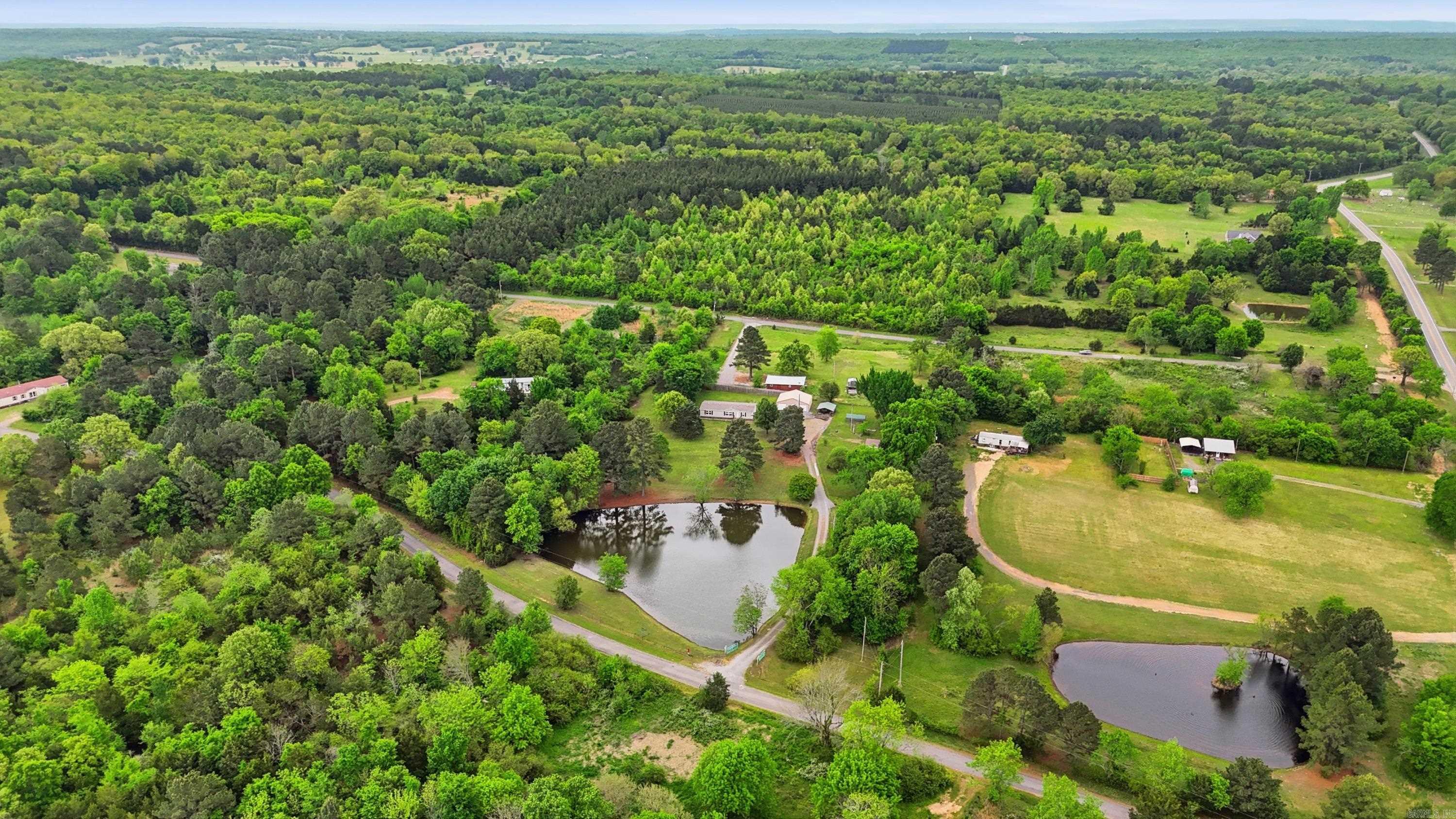 HOLLAND HILLS - Residential