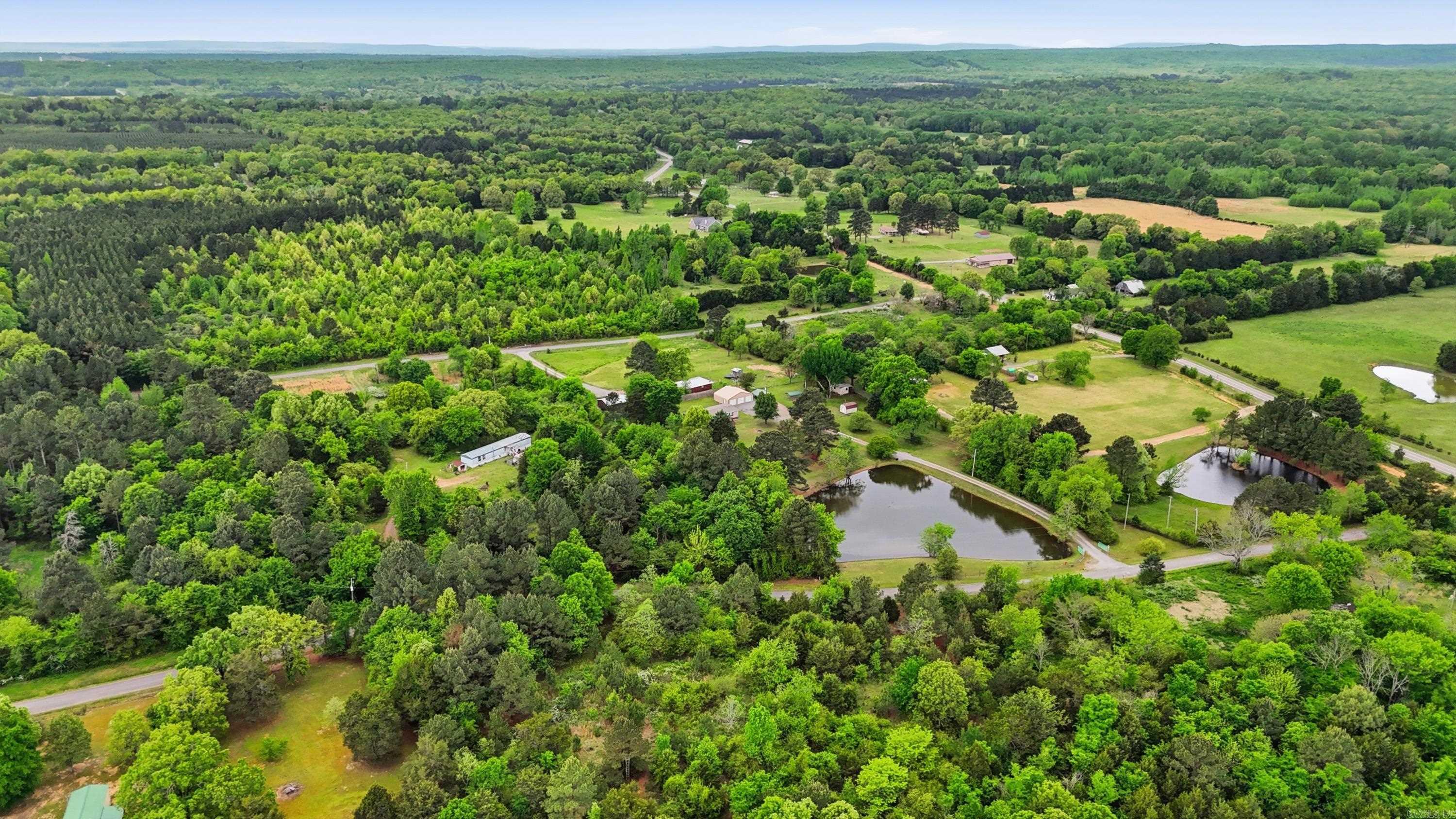 HOLLAND HILLS - Residential