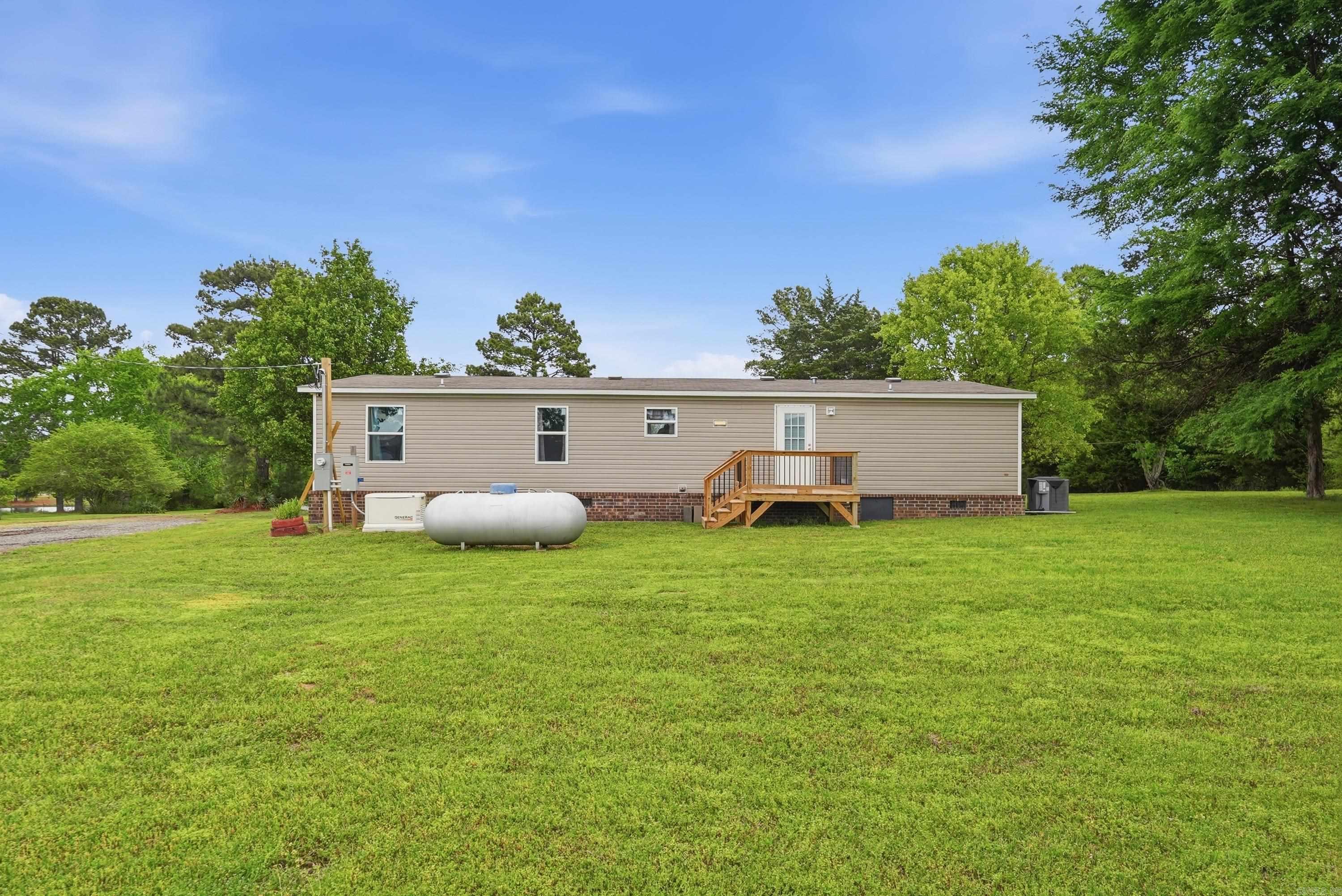 HOLLAND HILLS - Residential