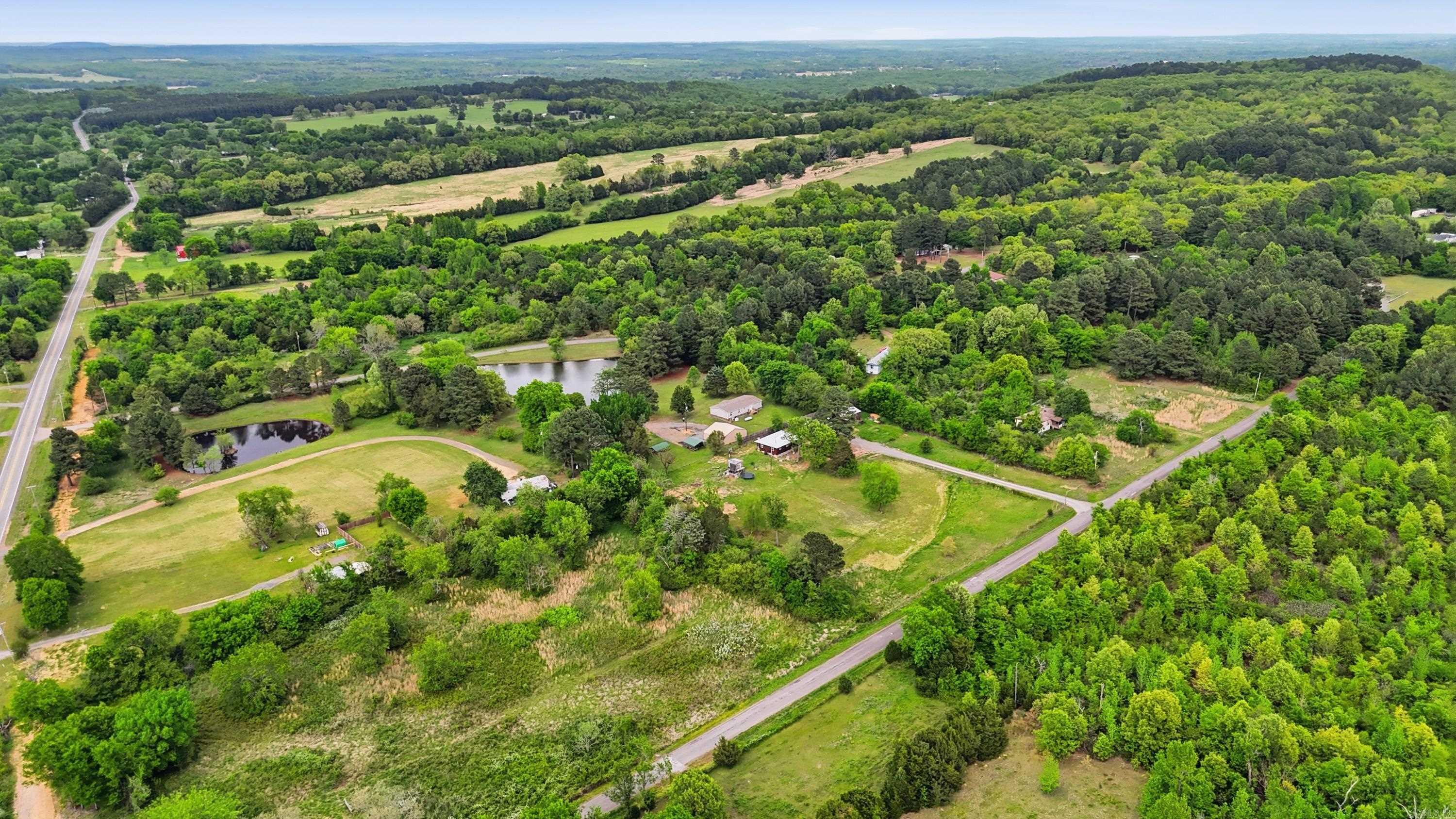 HOLLAND HILLS - Residential