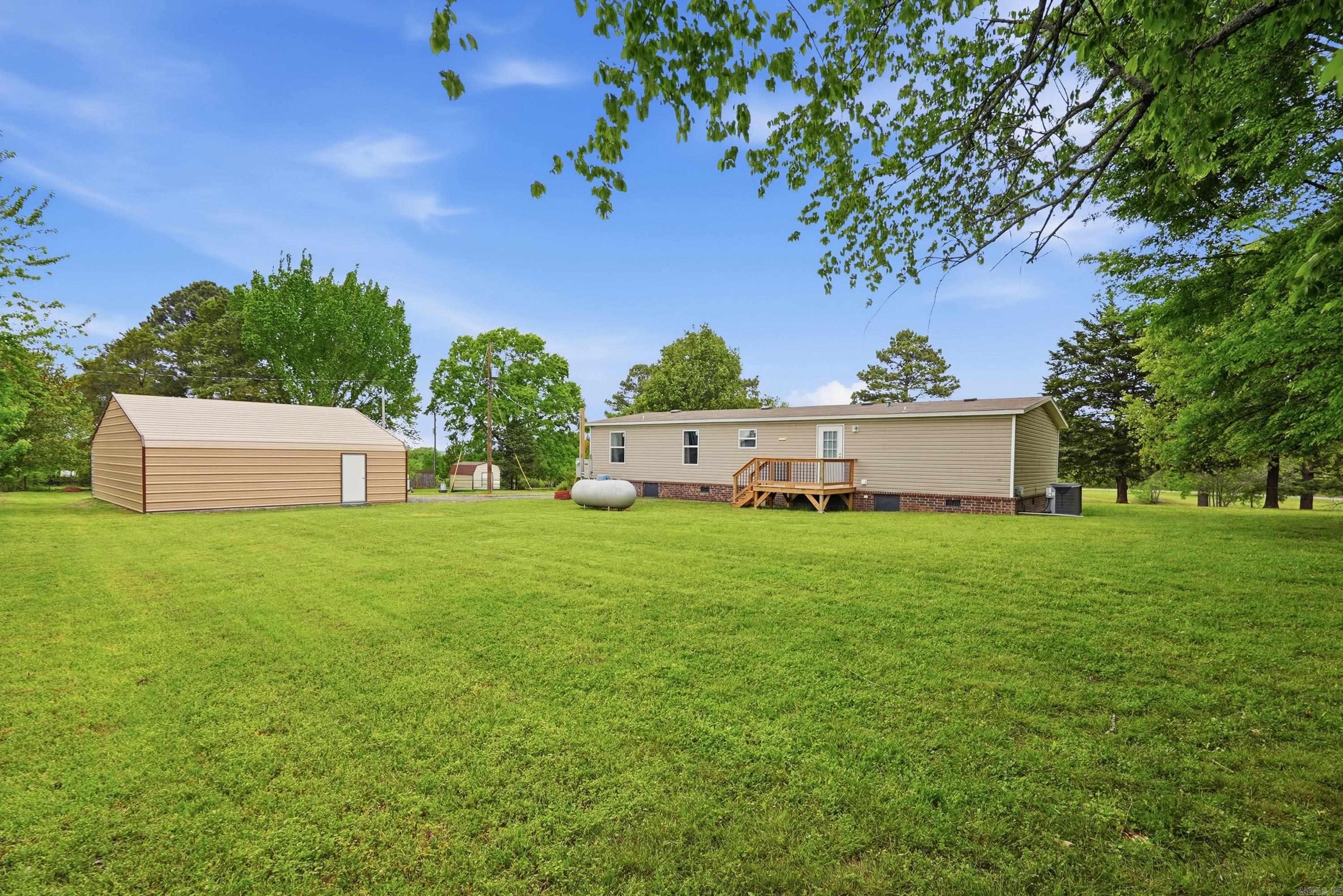 HOLLAND HILLS - Residential