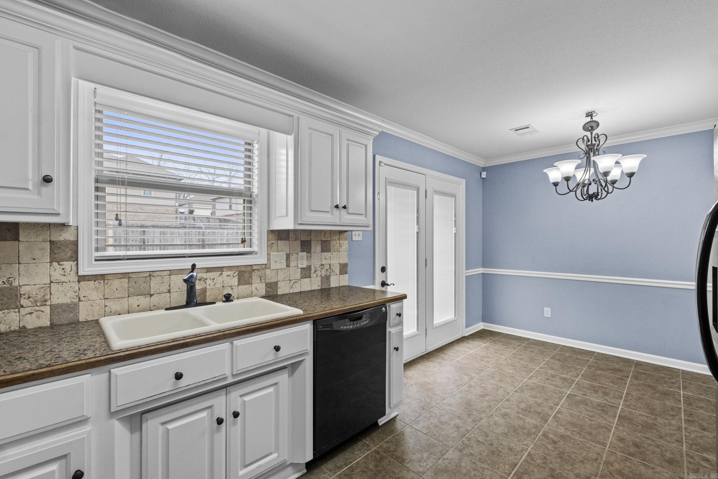 CROSS CREEK - Residential