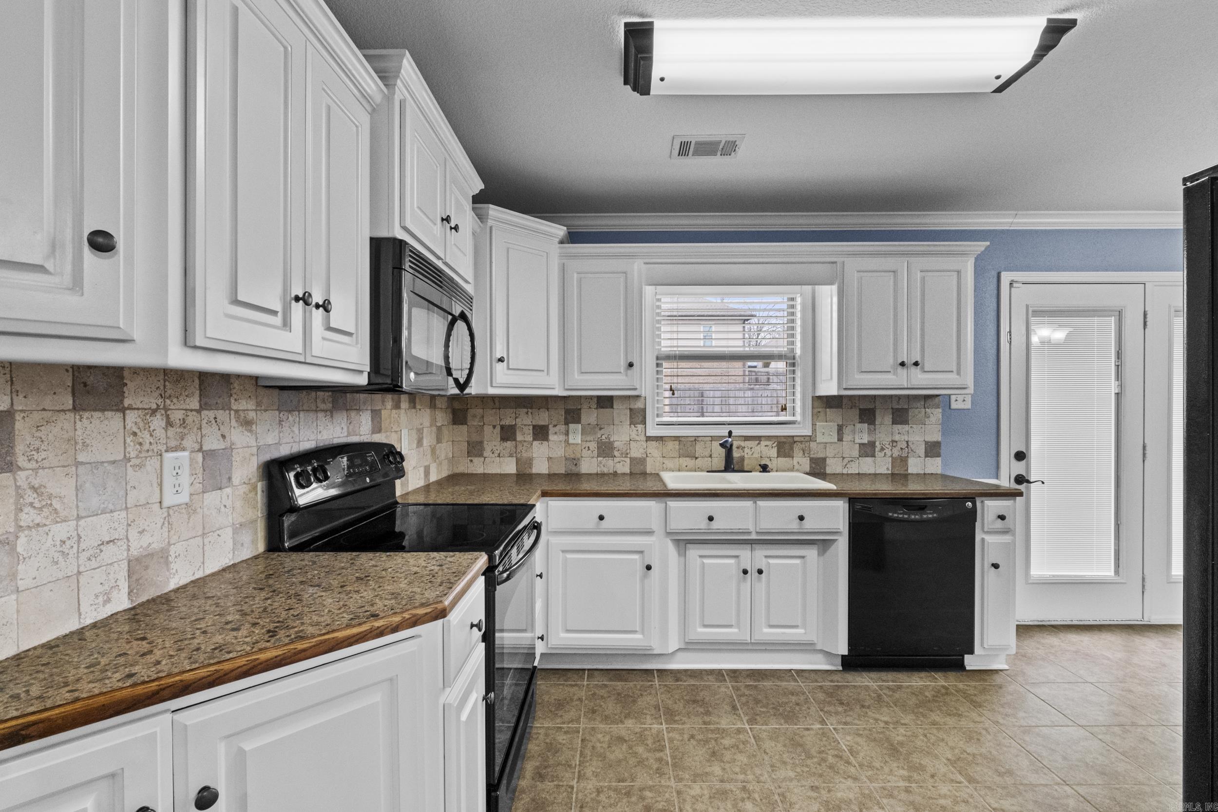 CROSS CREEK - Residential