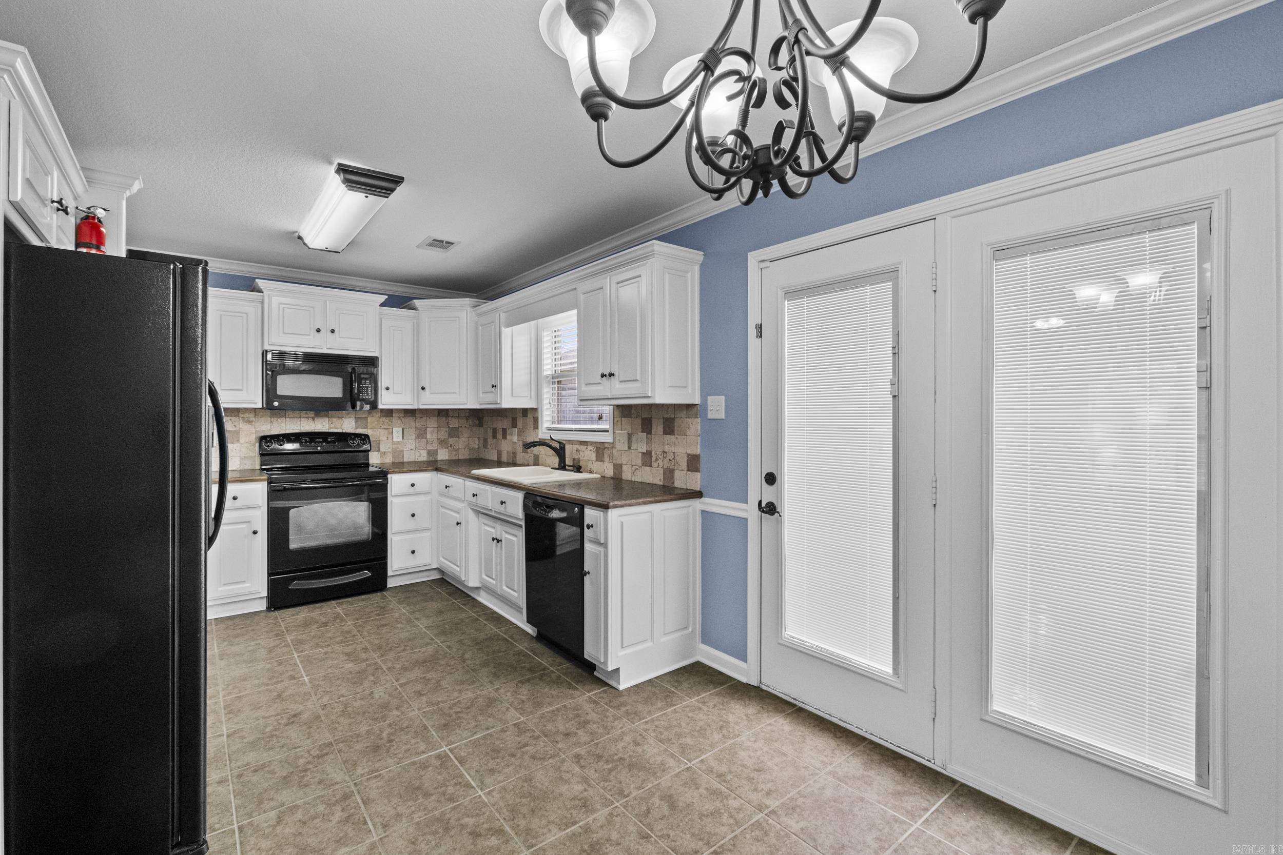 CROSS CREEK - Residential