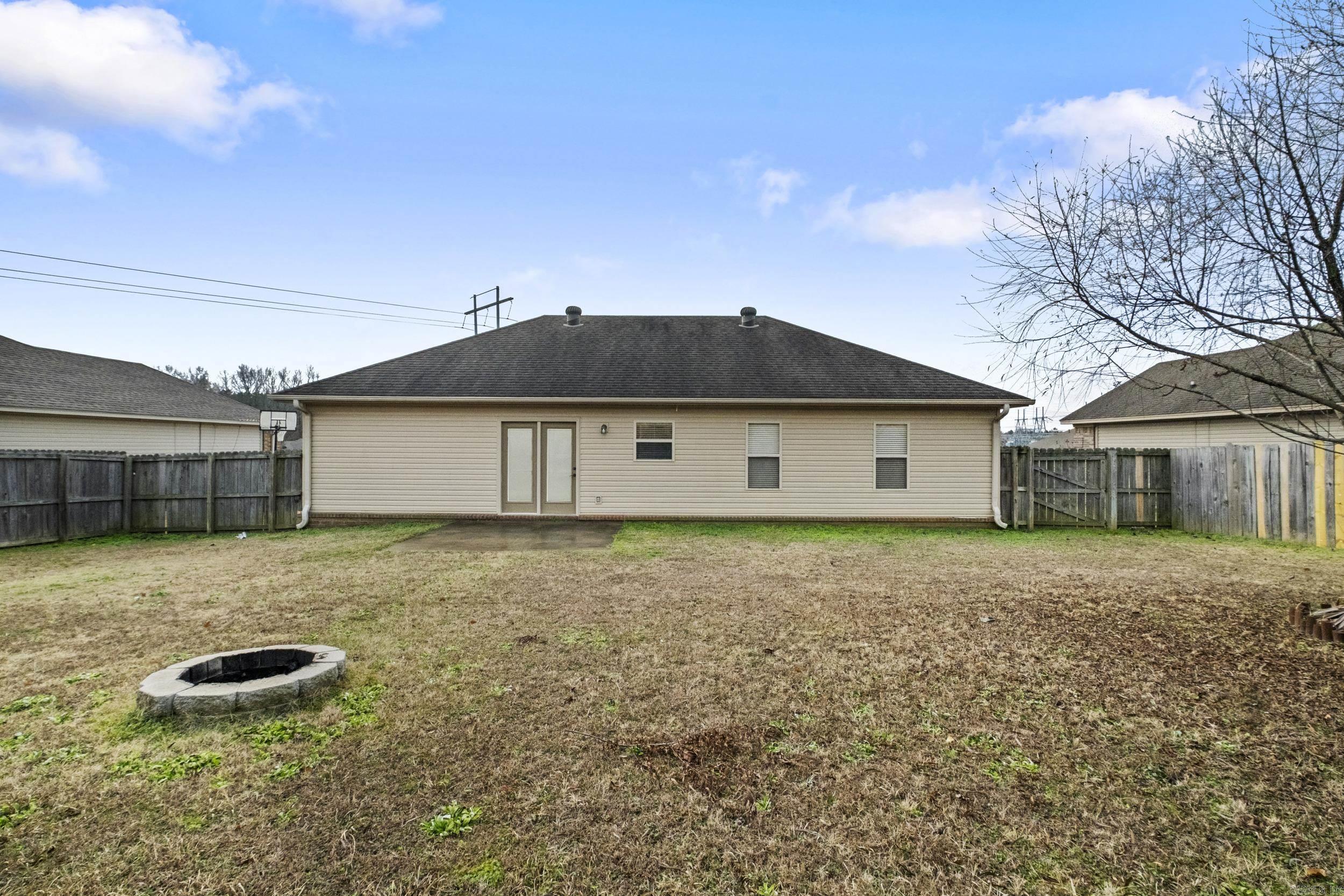 CROSS CREEK - Residential