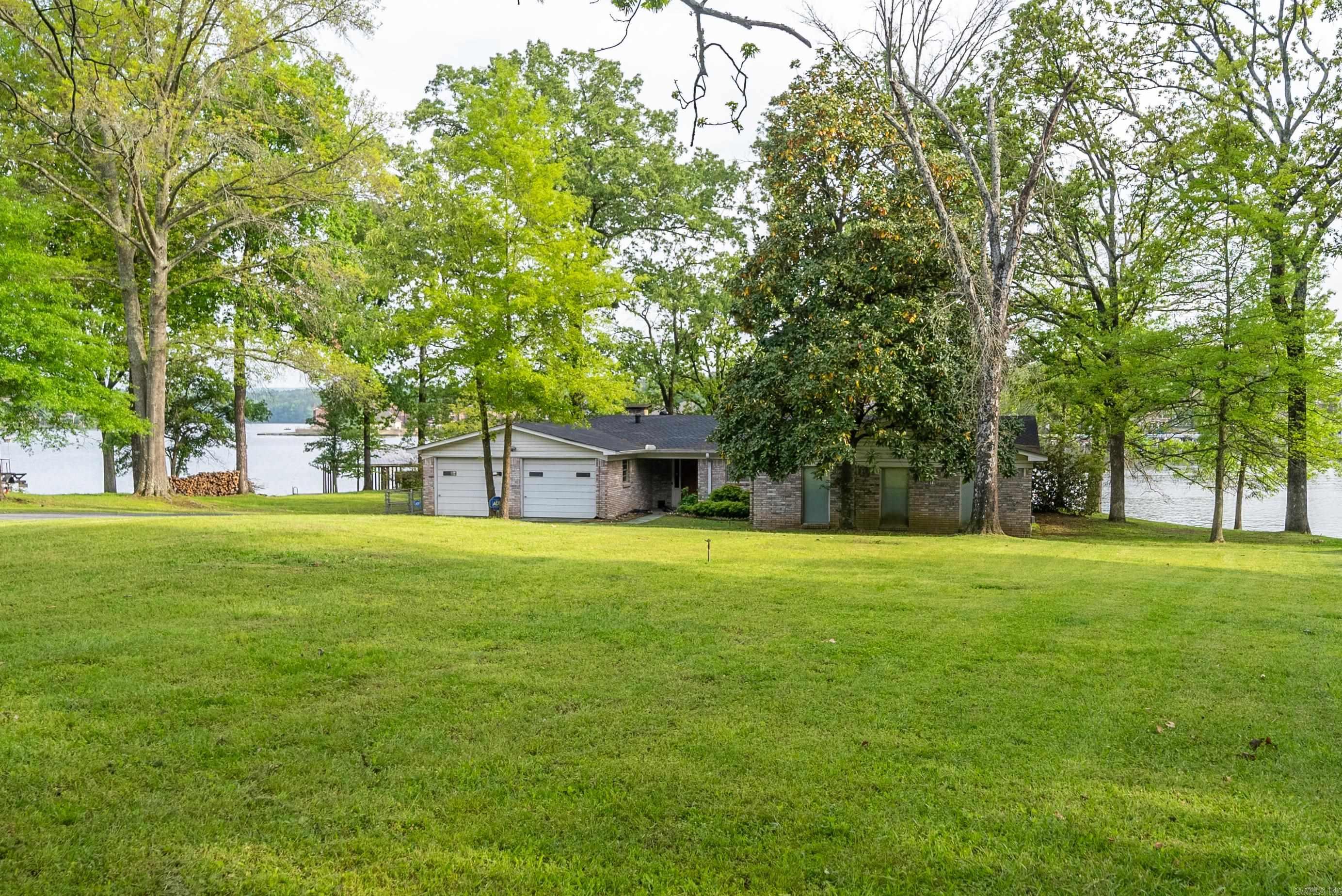 ARZELLA ACRES - Residential