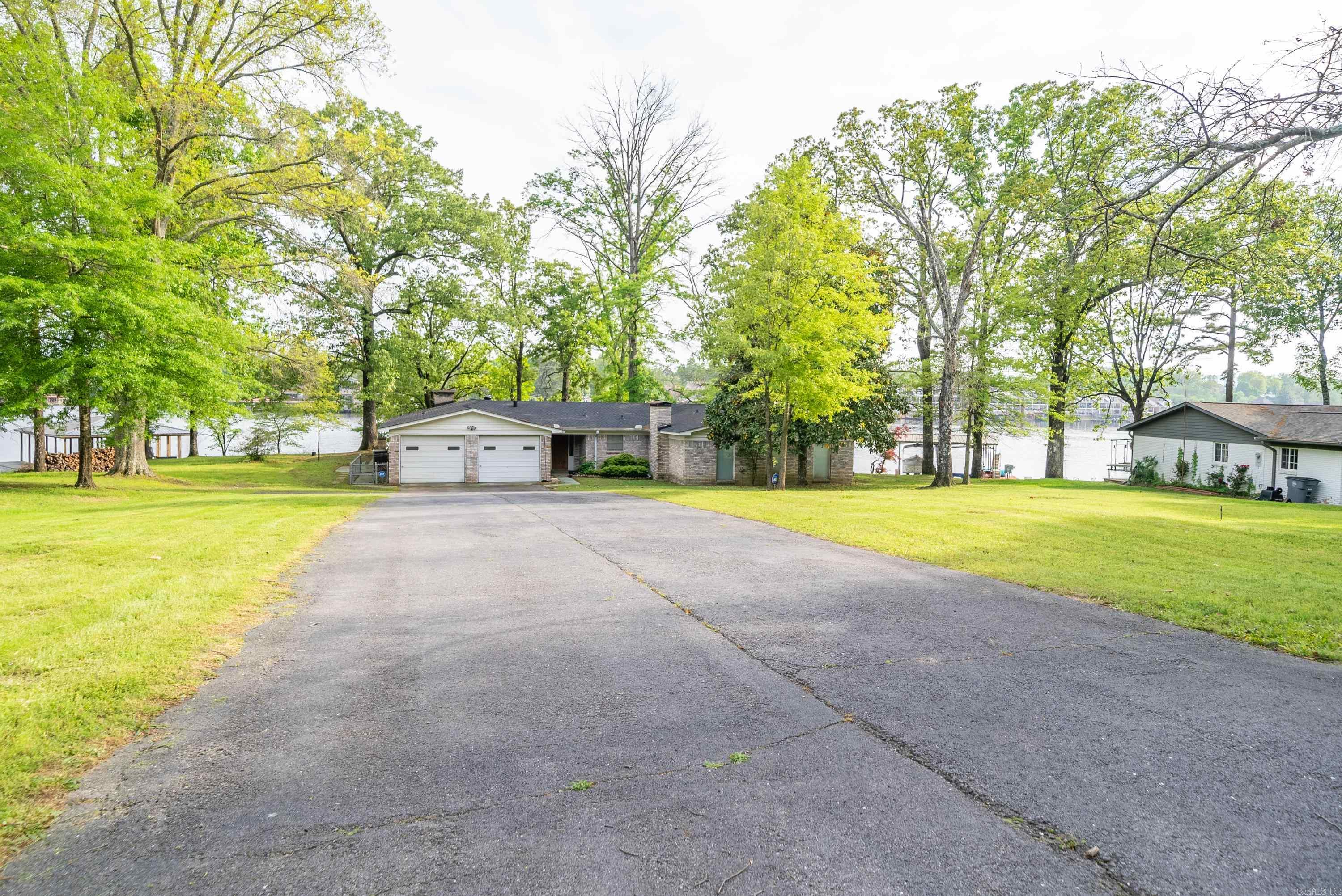 ARZELLA ACRES - Residential