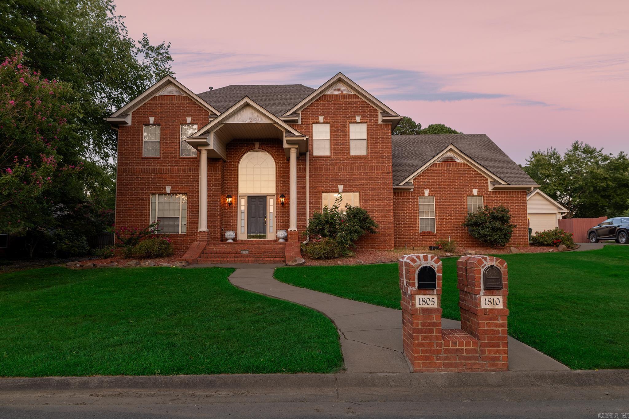 Royal Oaks - Residential