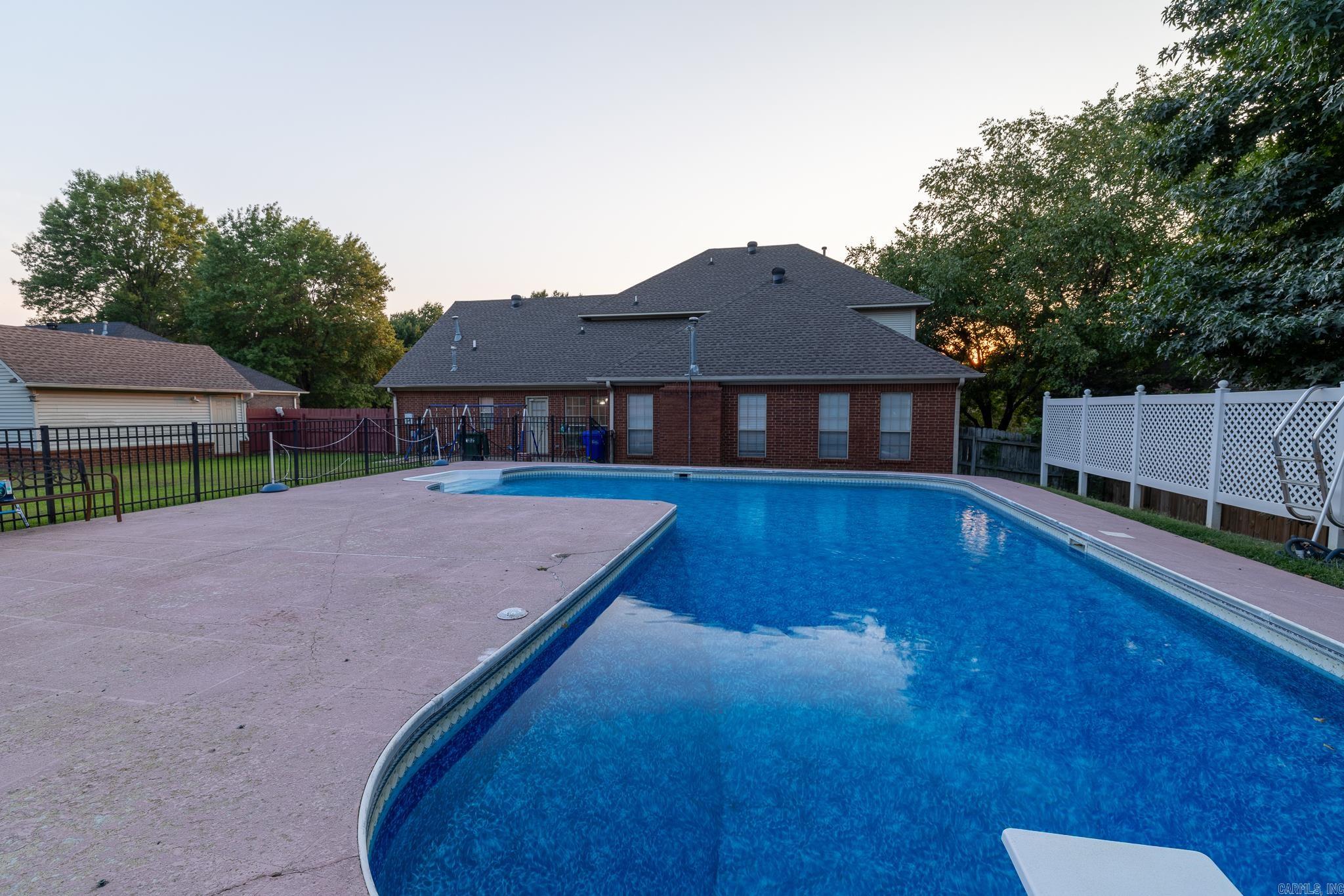 Royal Oaks - Residential