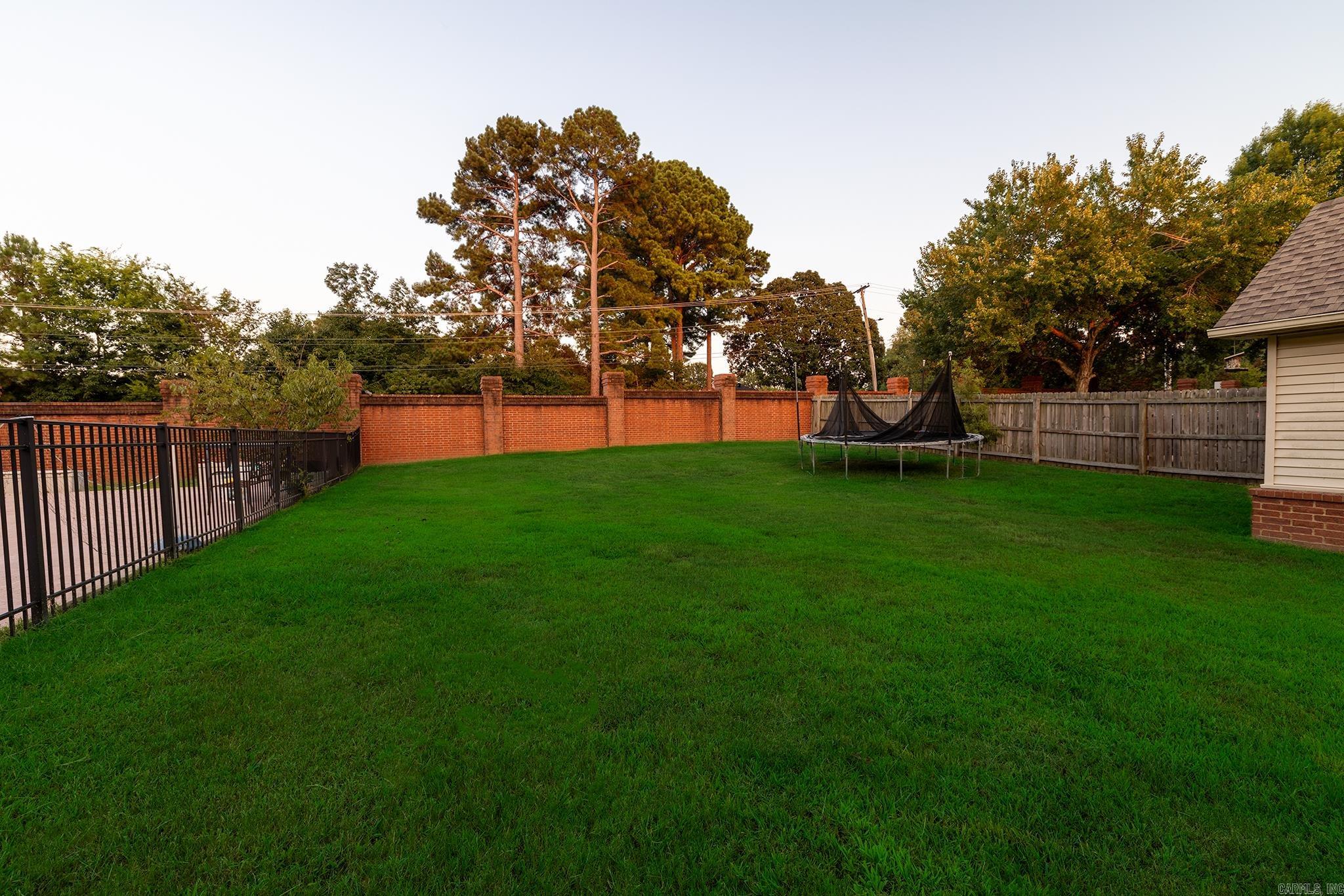 Royal Oaks - Residential