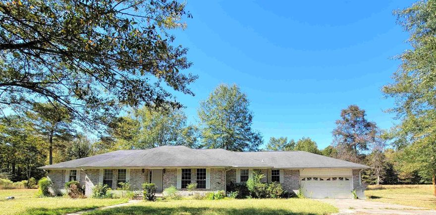 The potential for these properties is amazing!! A 2,763 square foot home along with a 1,304 square foot mobile home all on 29 acres. Both homes need some work done. The mobile home has been recently rewired. There is also a 24X30 shop along with a nice pond! Located on a private drive for lots of privacy! Would be the perfect place to call home!