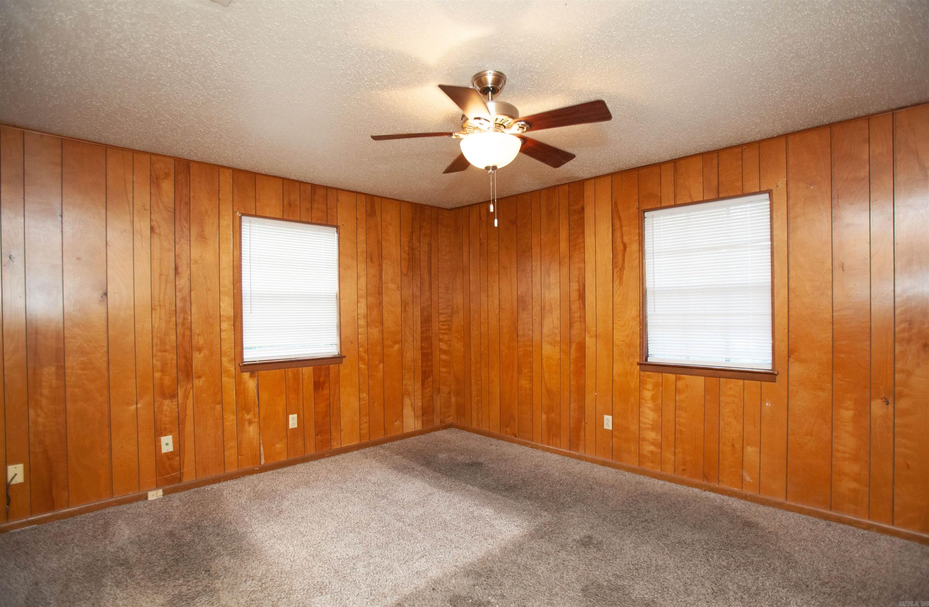 BELWOOD ADDN - Residential Lease