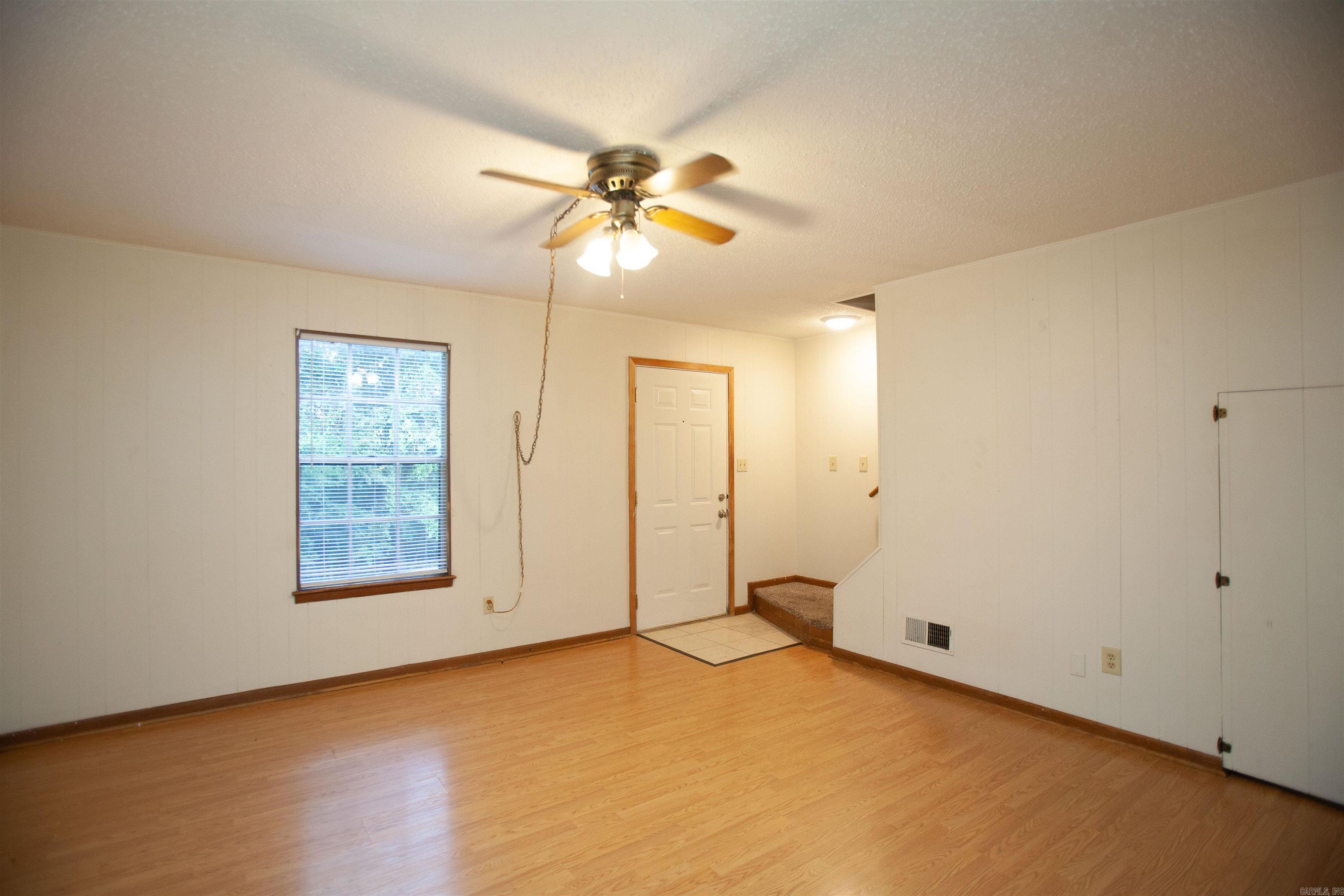 BELWOOD ADDN - Residential Lease