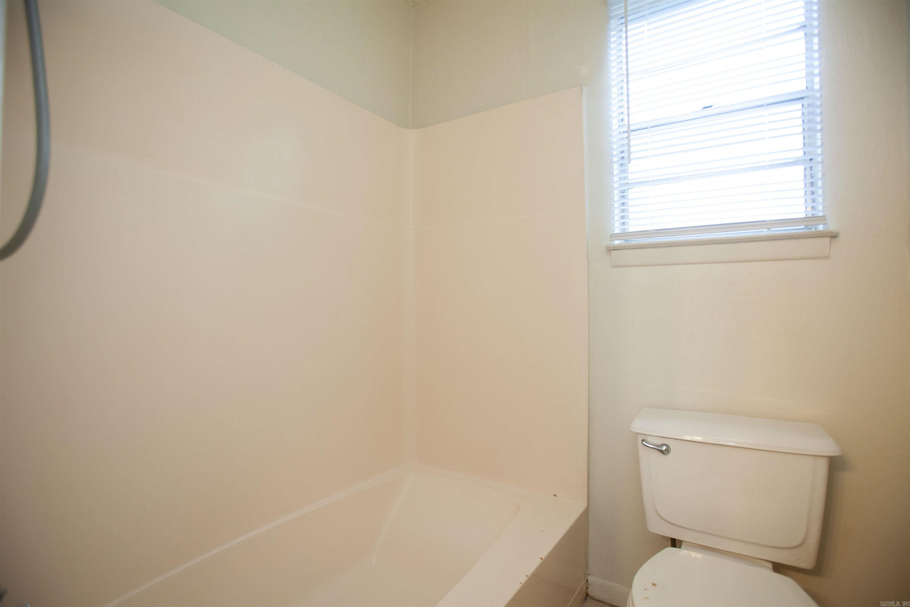 BELWOOD ADDN - Residential Lease