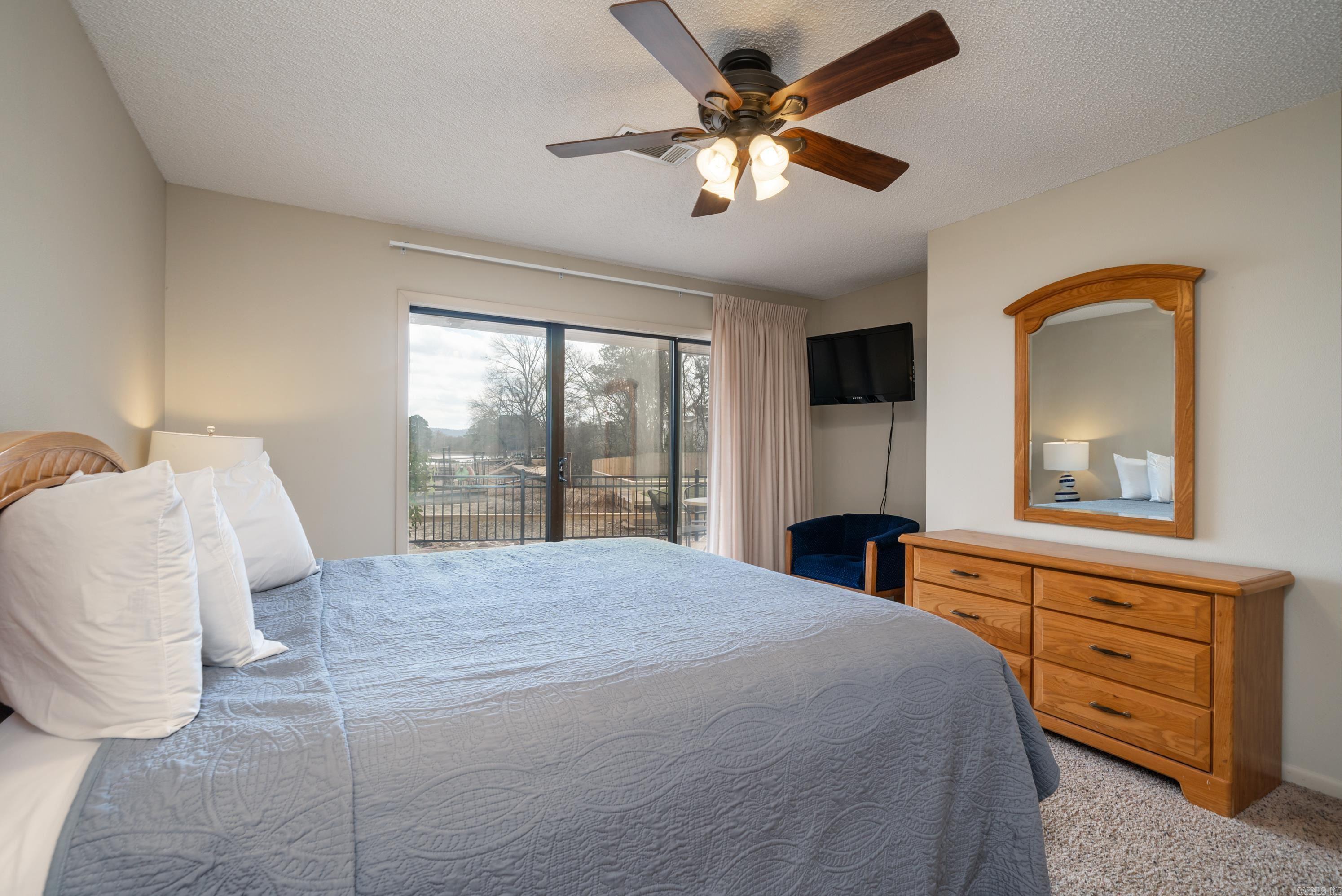 EMERALD ISLE HPR - Residential