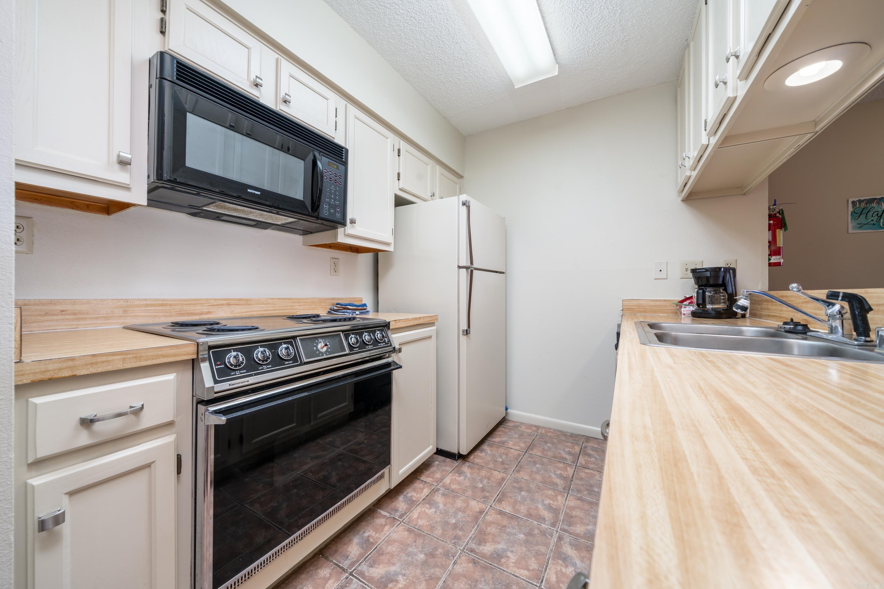 EMERALD ISLE HPR - Residential