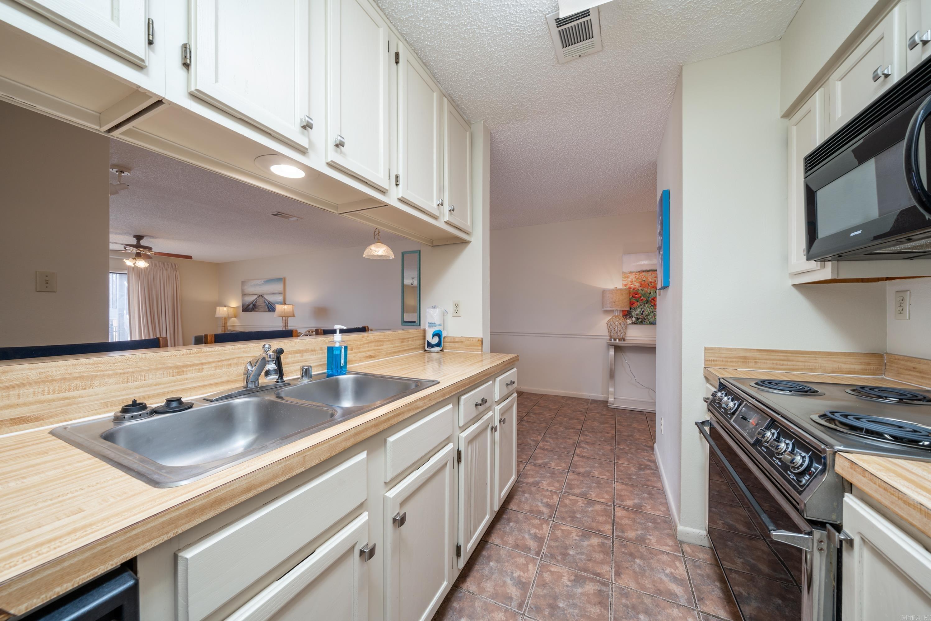 EMERALD ISLE HPR - Residential