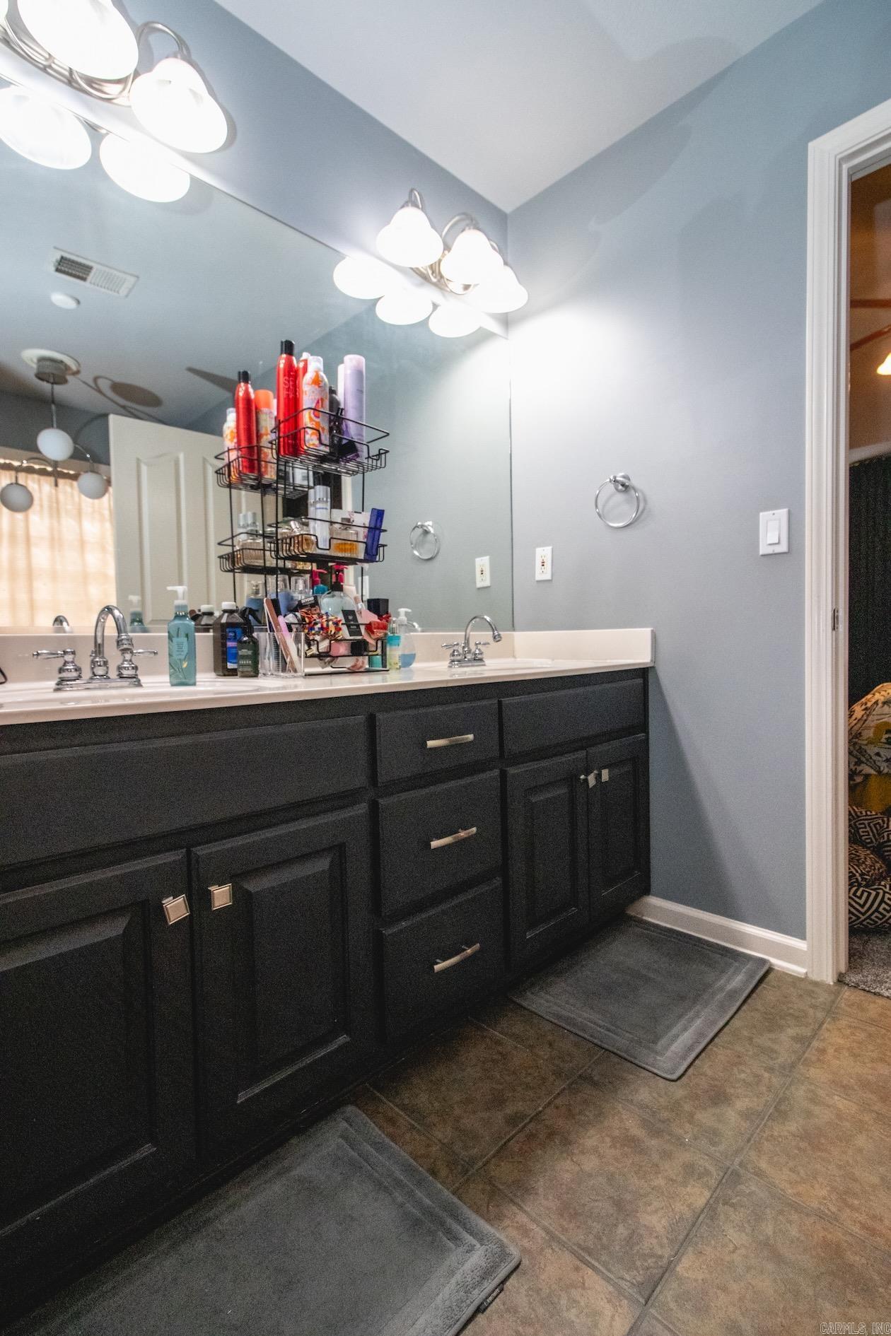 WOODLAND HEIGHTS - Residential