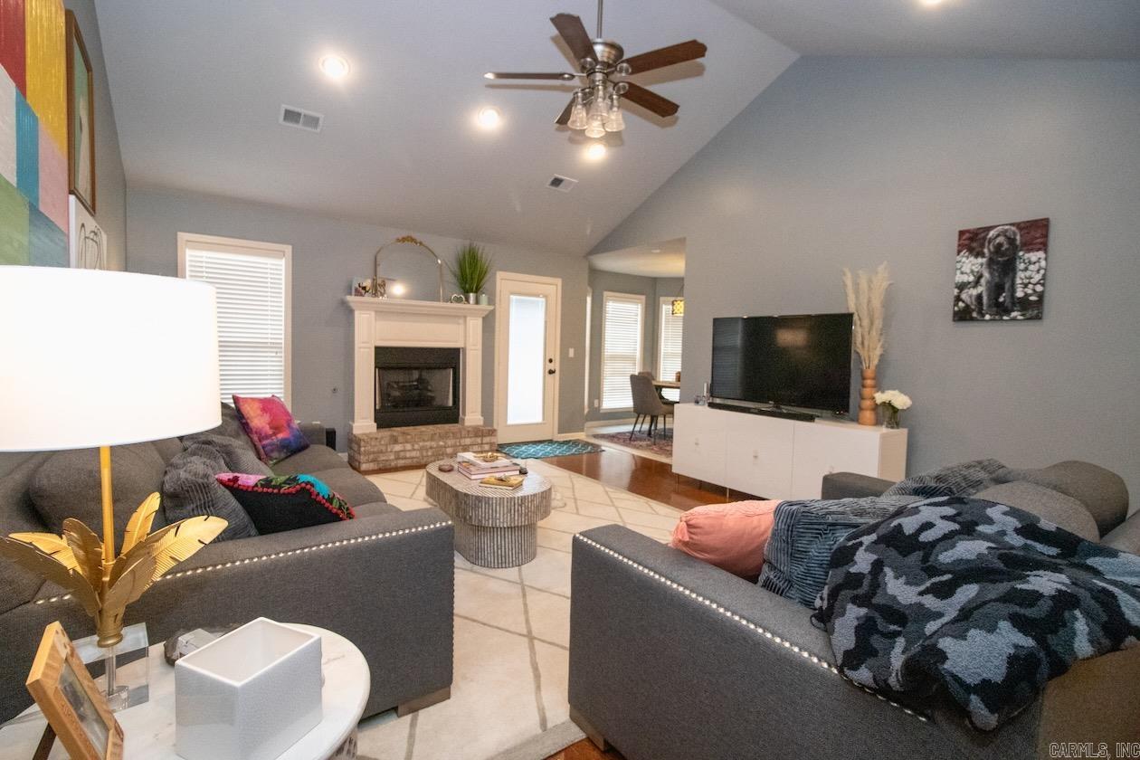 WOODLAND HEIGHTS - Residential