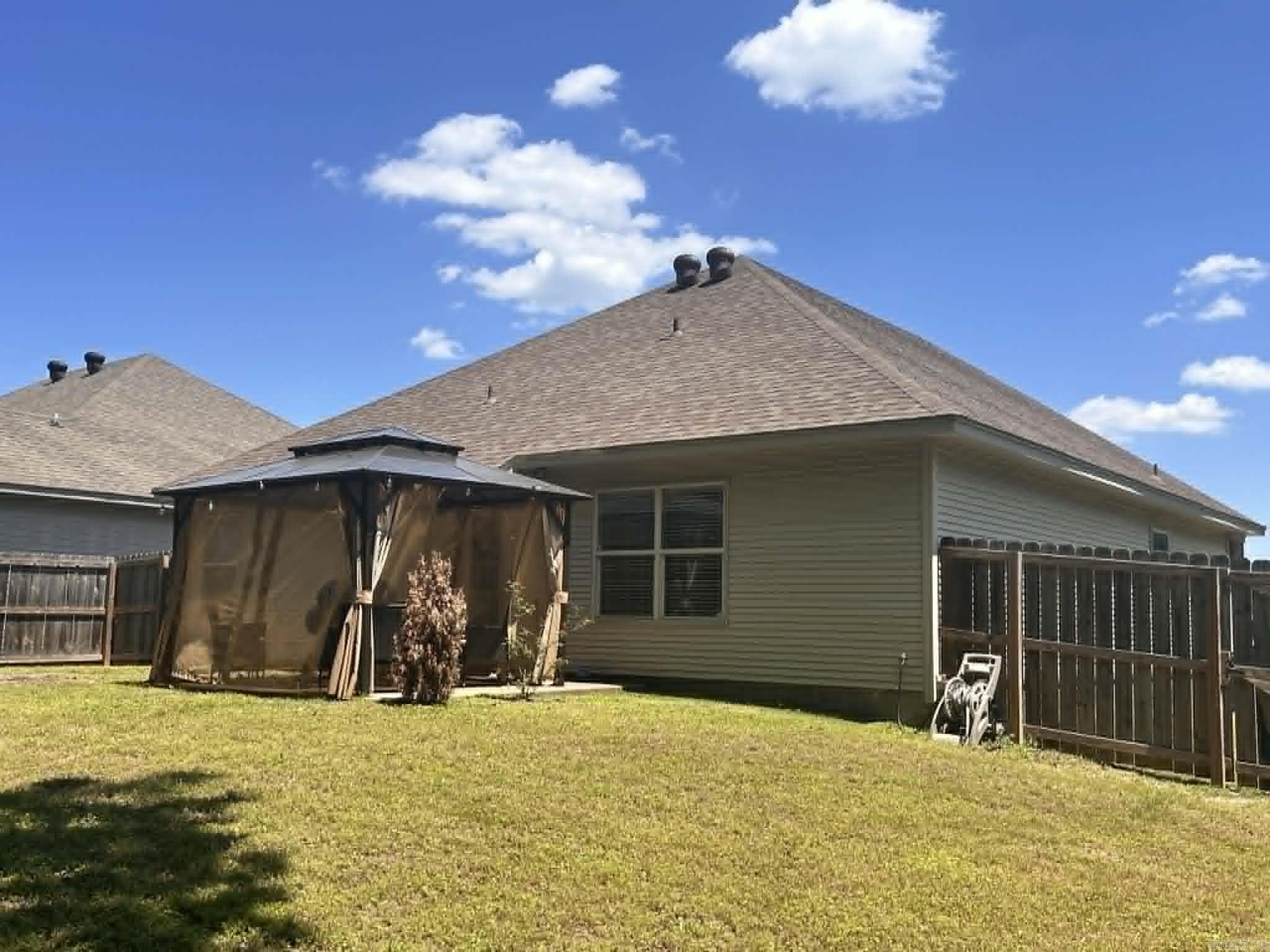 CHATEAUS ON STAGECOACH - Residential